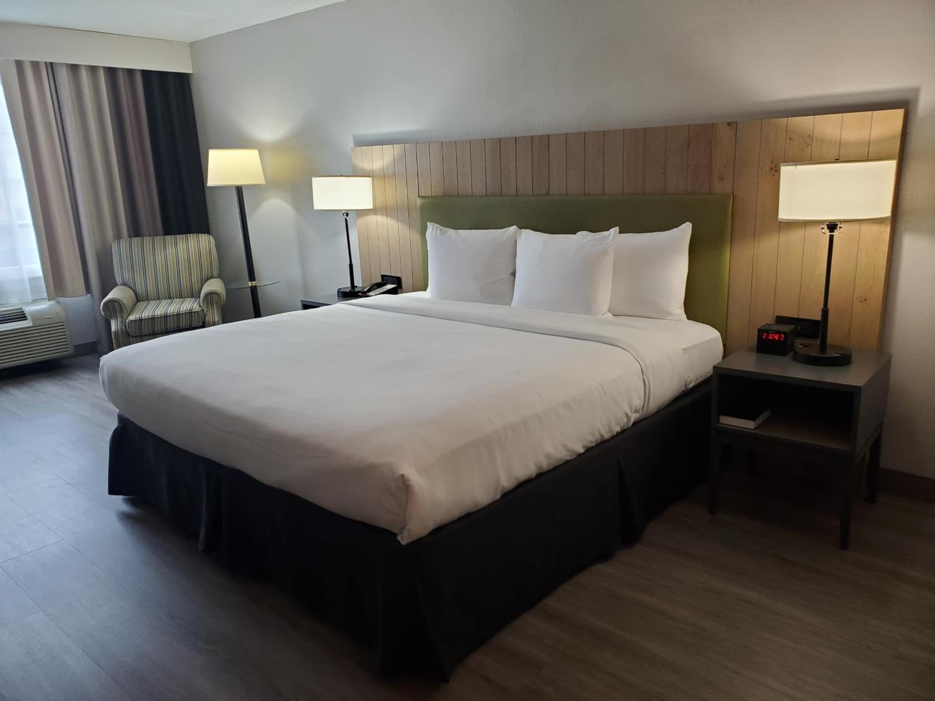 Country Inn & Suites by Radisson, Buford at Mall of Georgia, GA gallery photo in Buford, GA — image 36