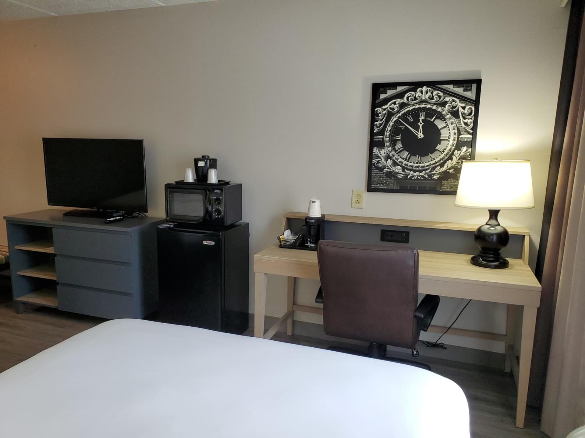 Country Inn & Suites by Radisson, Buford at Mall of Georgia, GA gallery photo in Buford, GA — image 42