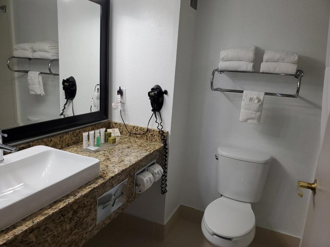 Country Inn & Suites by Radisson, Buford at Mall of Georgia, GA gallery photo in Buford, GA — image 18
