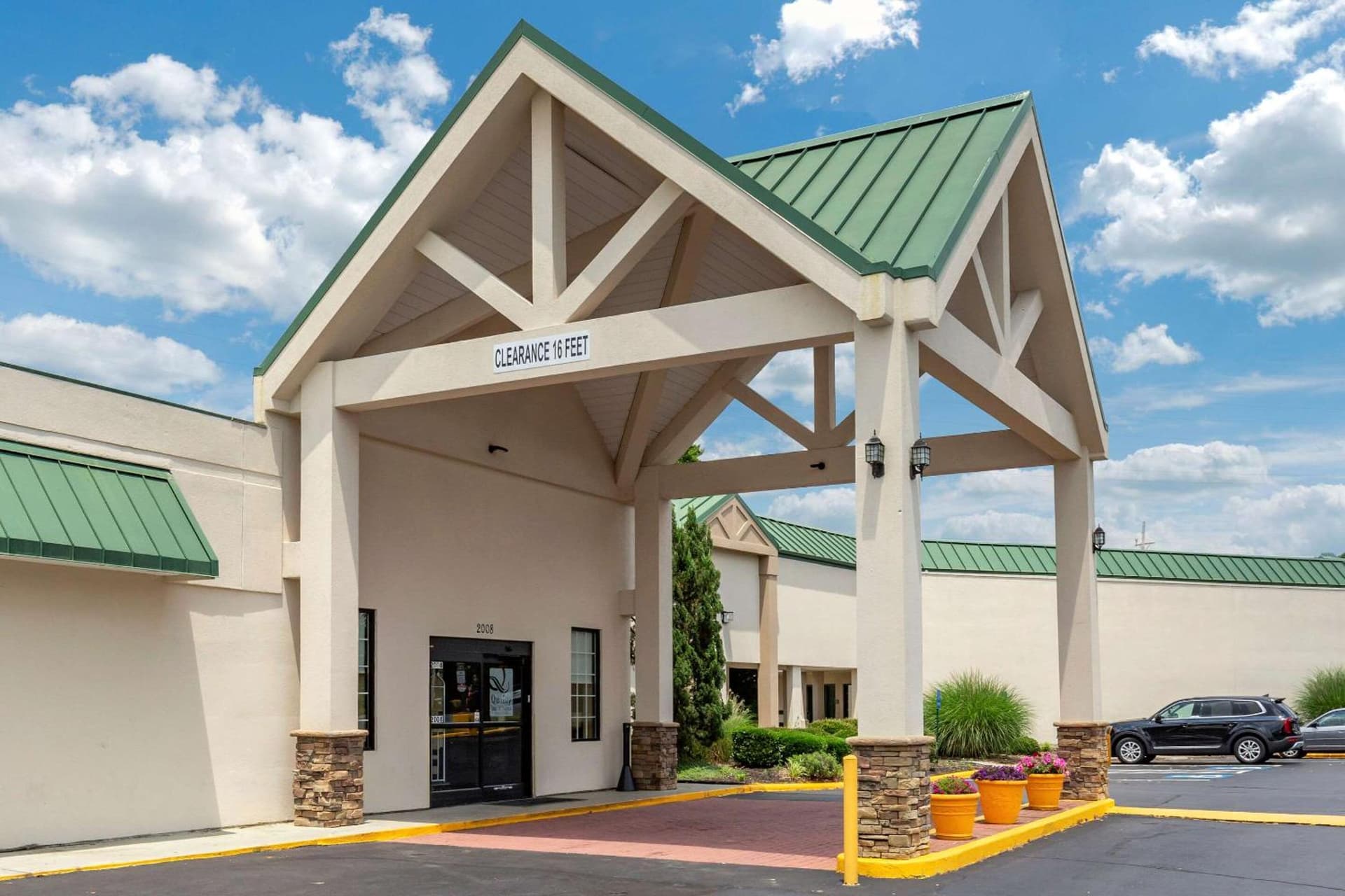 Quality Inn & Suites Hanes Mall gallery photo in Winston-Salem, NC — image 30