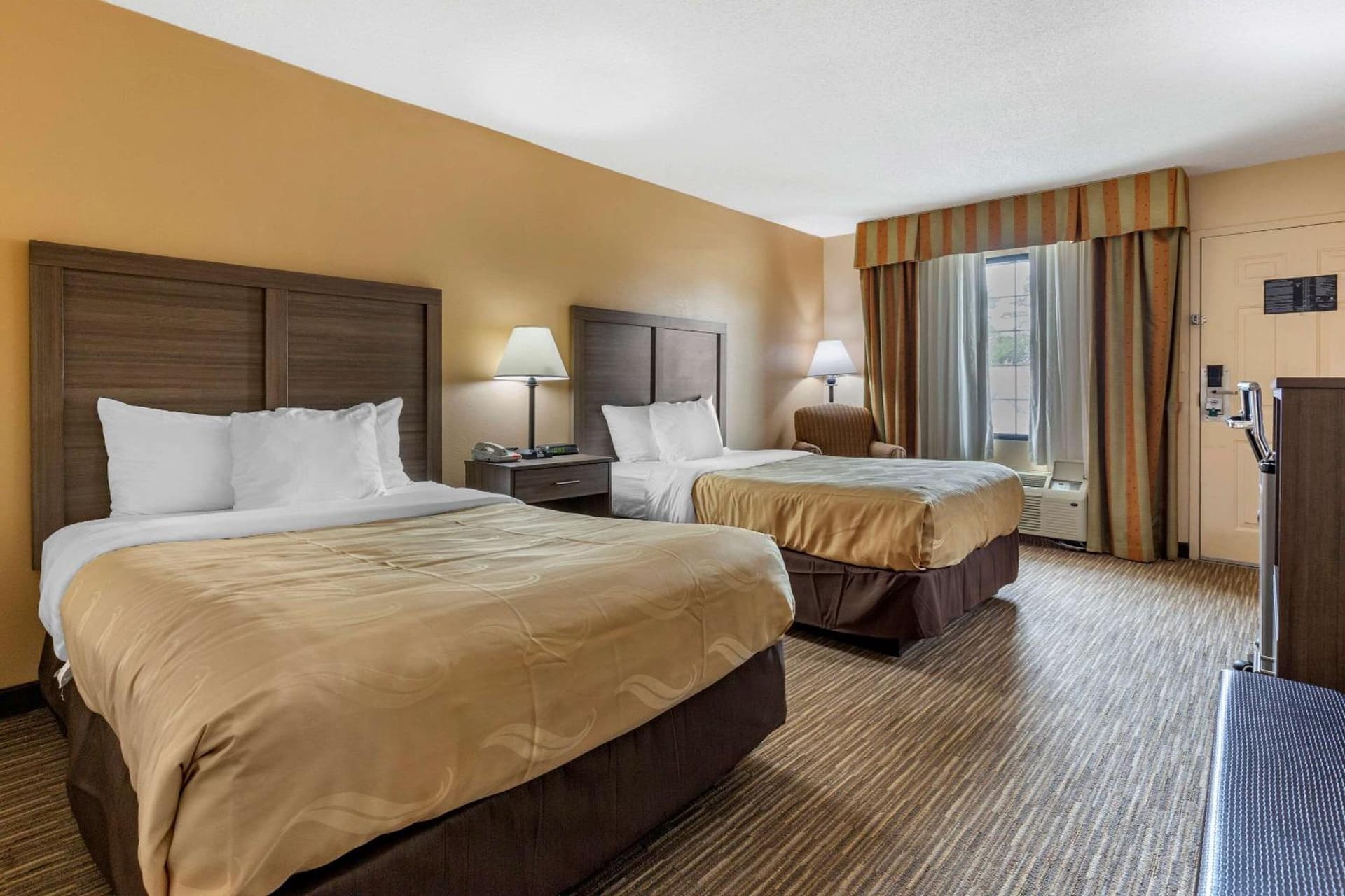 Quality Inn & Suites Hanes Mall gallery photo in Winston-Salem, NC — image 19