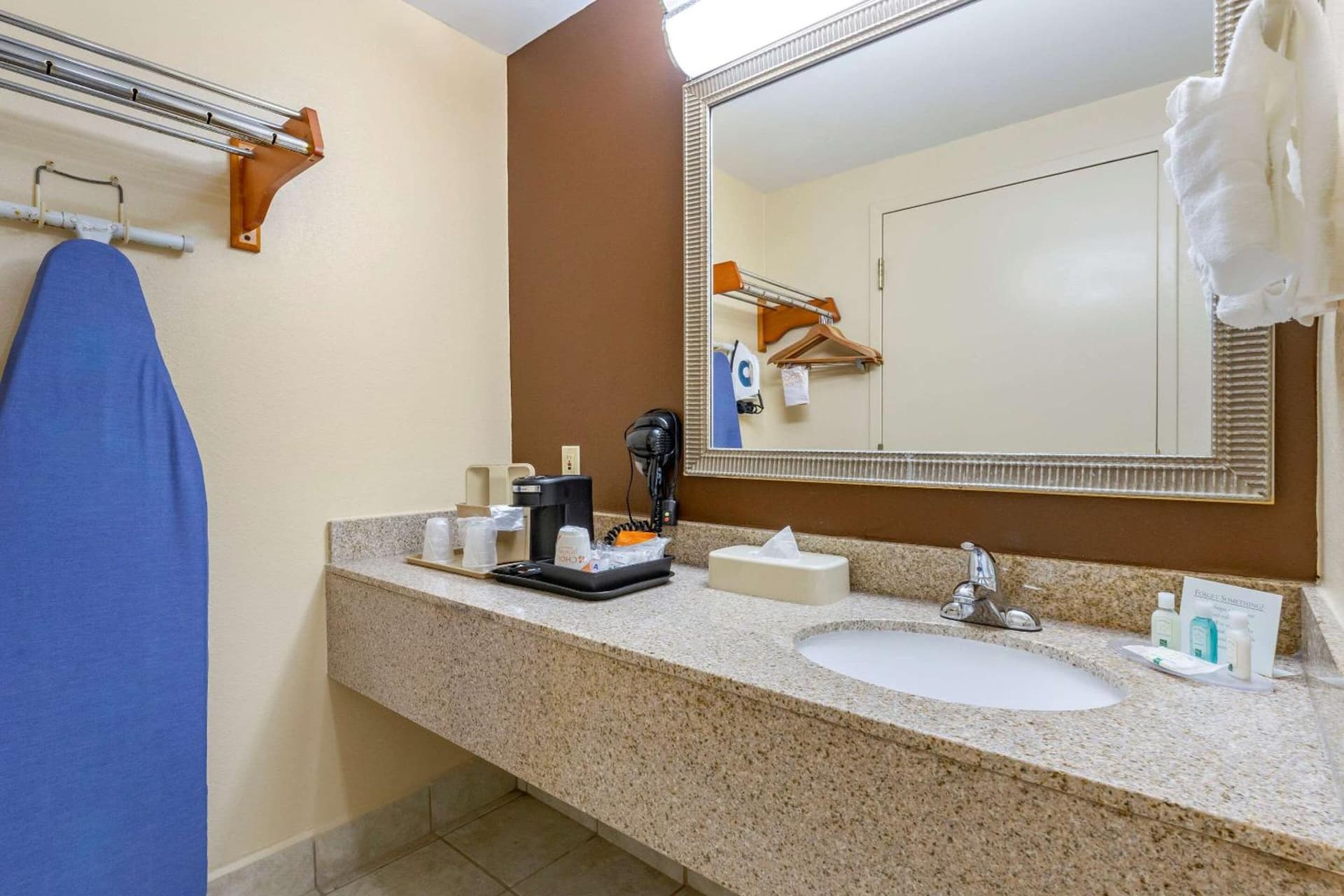 Quality Inn & Suites Hanes Mall gallery photo in Winston-Salem, NC — image 40