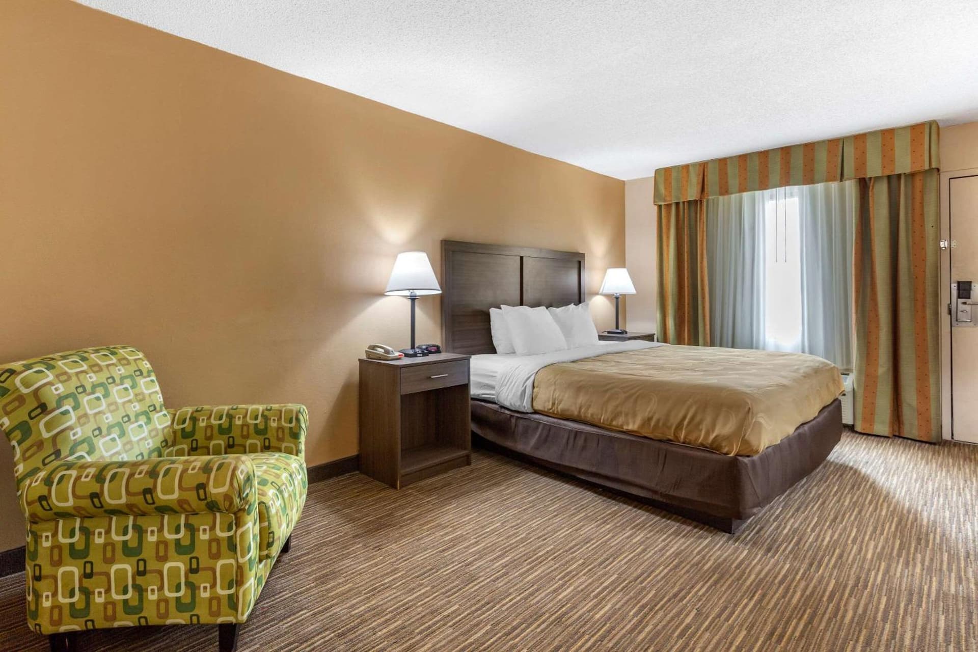 Quality Inn & Suites Hanes Mall gallery photo in Winston-Salem, NC — image 28