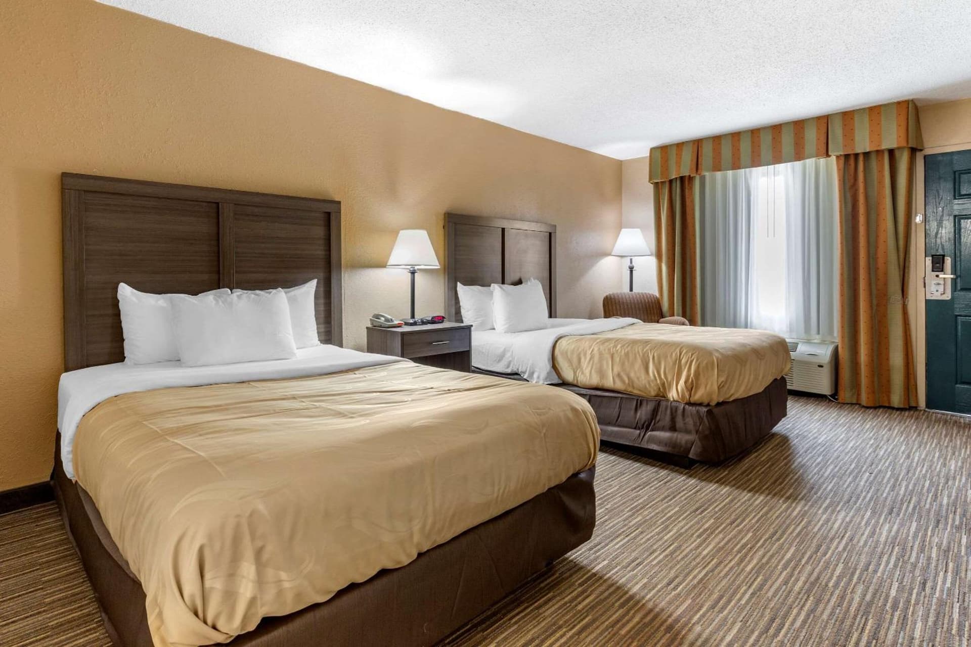 Quality Inn & Suites Hanes Mall gallery photo in Winston-Salem, NC — image 25
