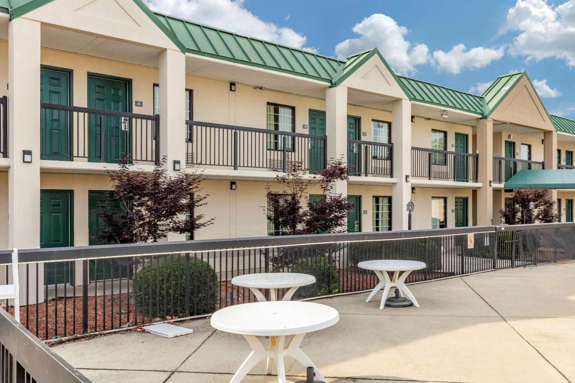 Quality Inn & Suites Hanes Mall gallery photo in Winston-Salem, NC — image 42