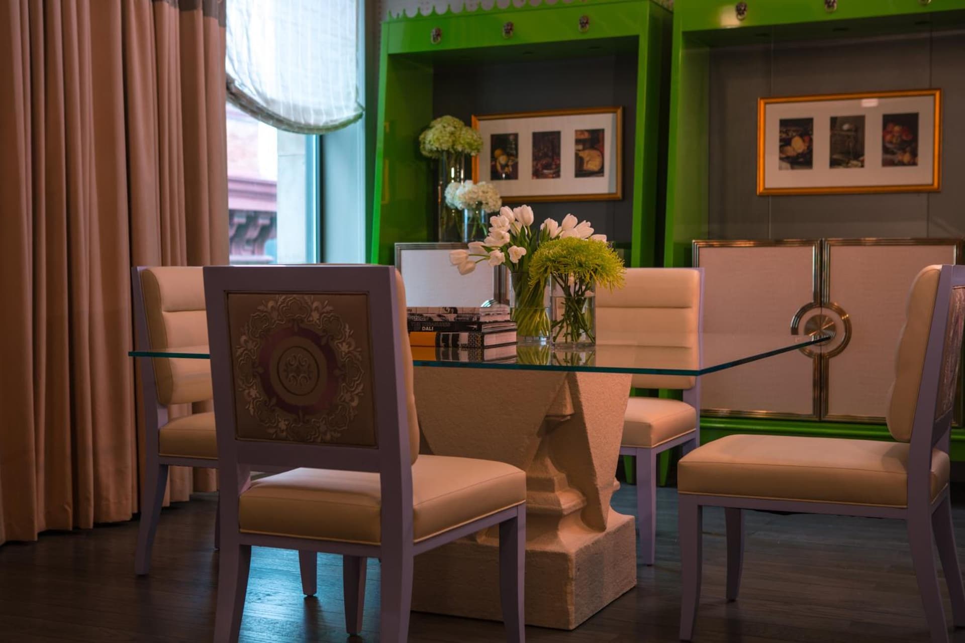 Kimpton Hotel Monaco Philadelphia by IHG interior in Philadelphia, PA — gallery photo 2