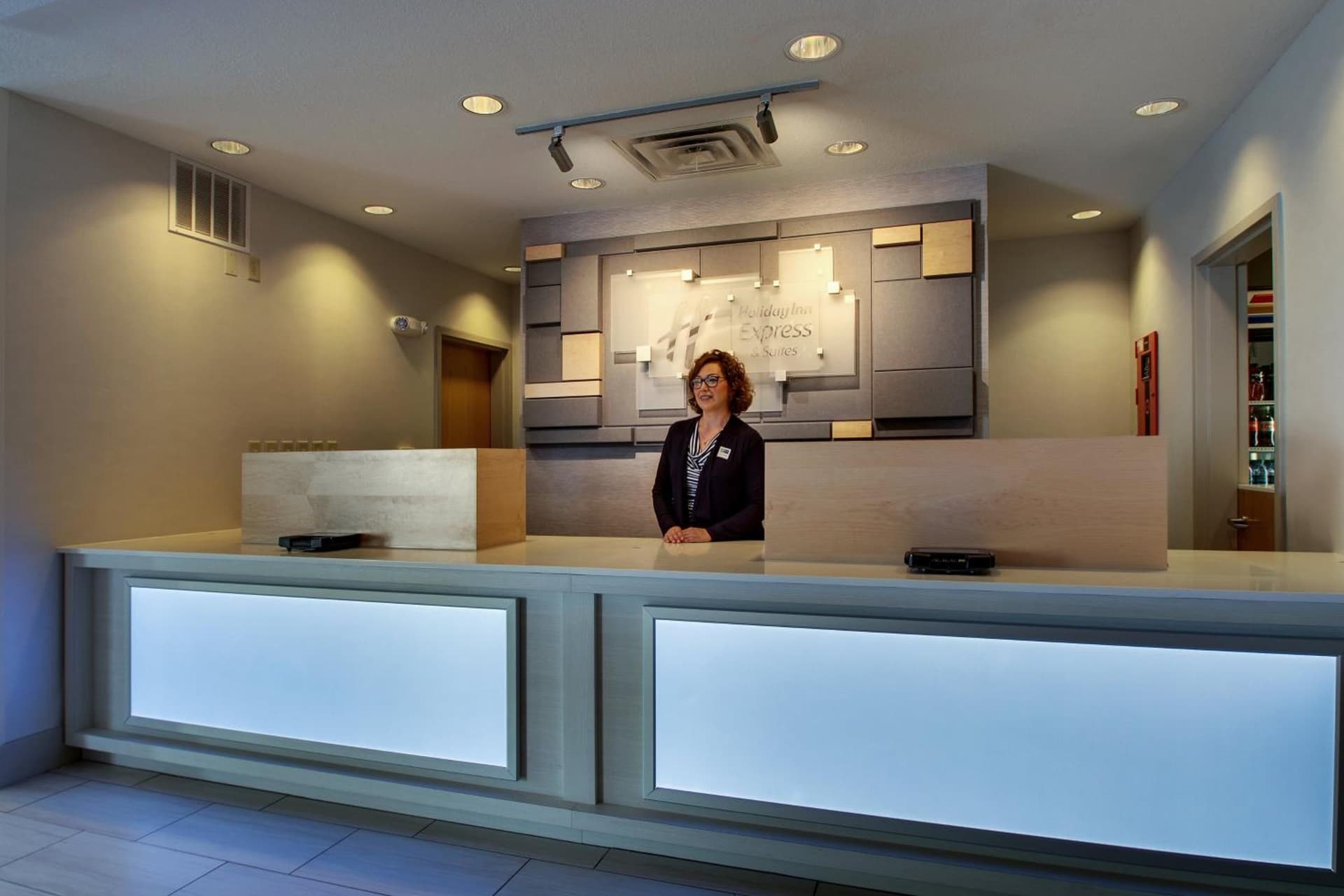 Holiday Inn Express Hotel & Suites Morris by IHG gallery photo in Morris, IL — image 67