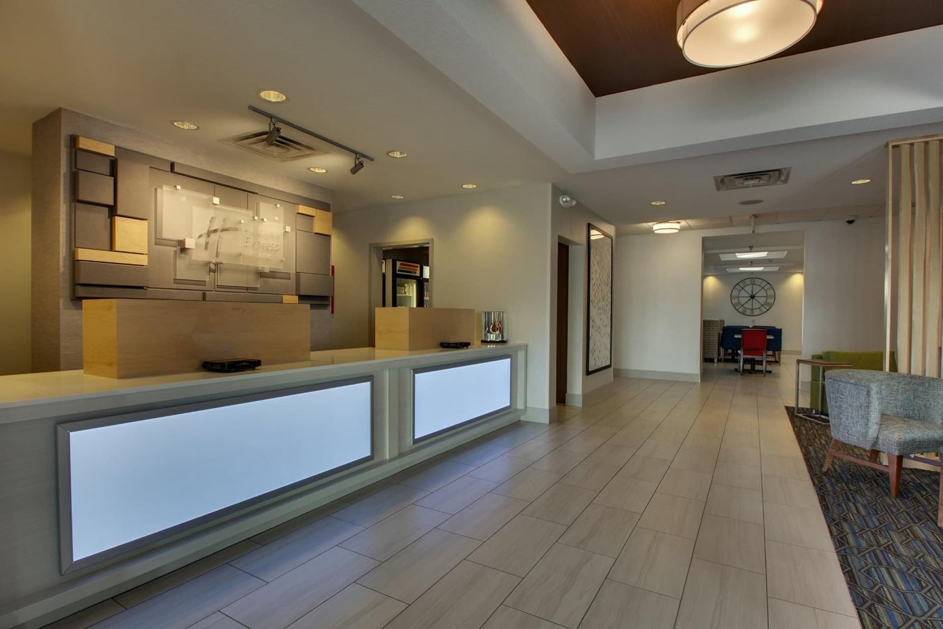 Holiday Inn Express Hotel & Suites Morris by IHG gallery photo in Morris, IL — image 15