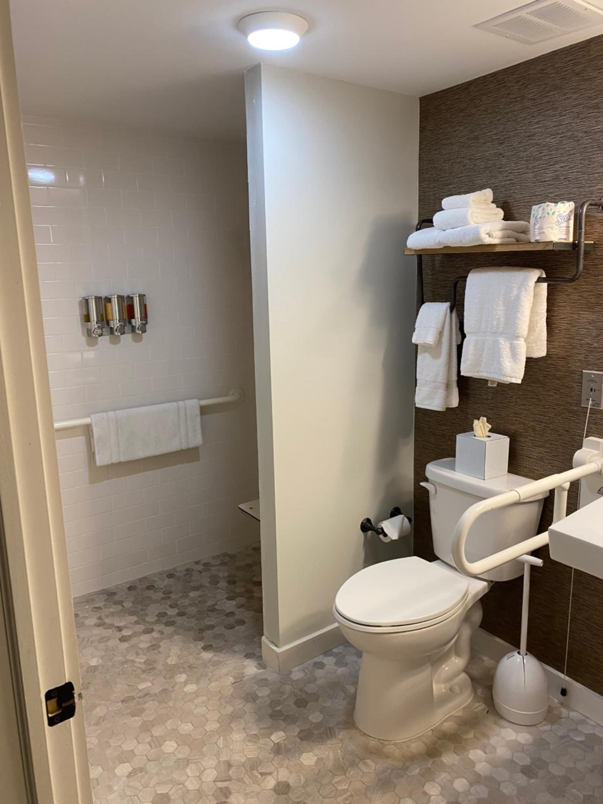 Hotel Hi-Ho - Contactless Check-In gallery photo in Fairfield, CT — image 17