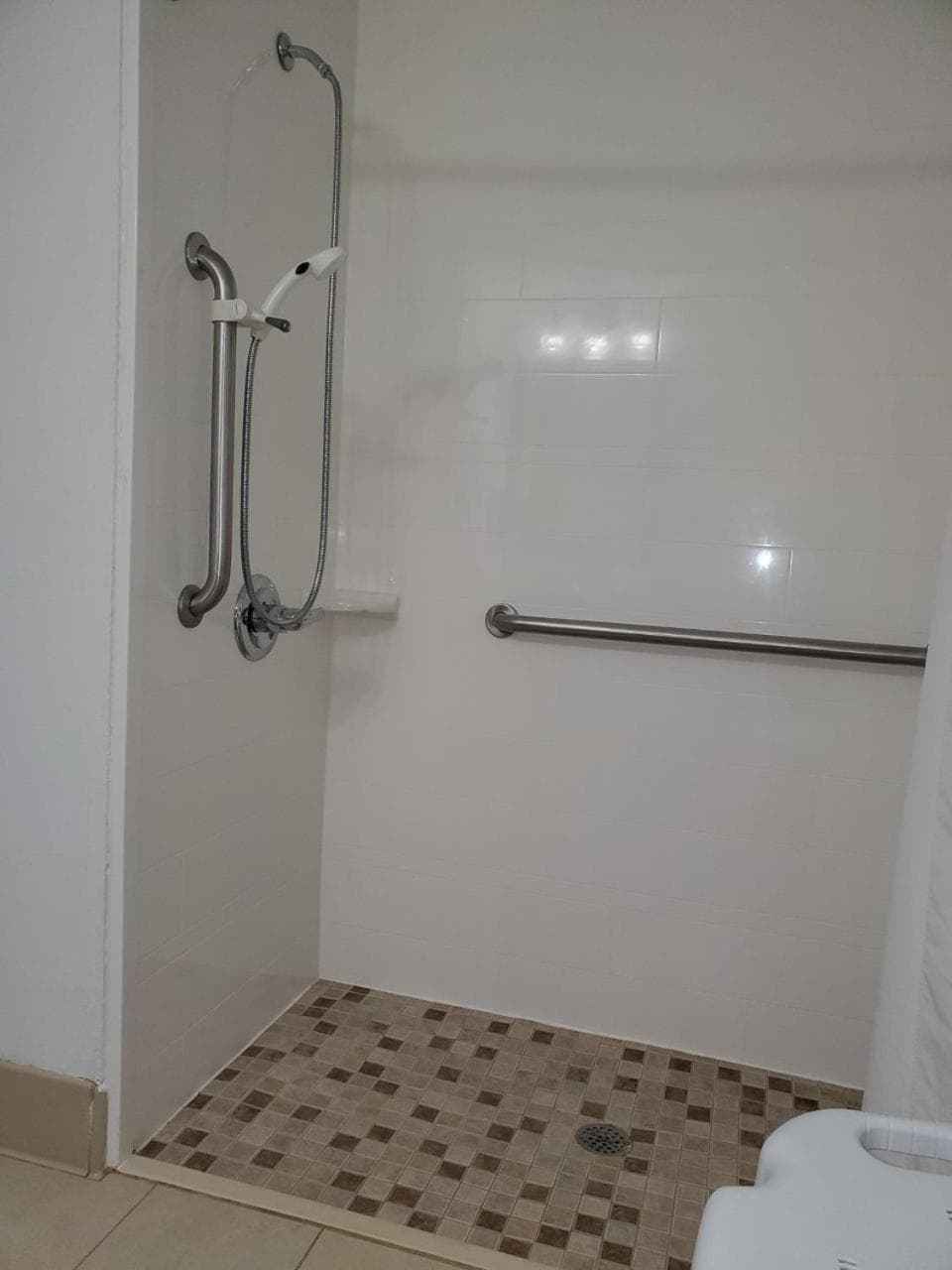 Country Inn & Suites by Radisson, Buford at Mall of Georgia, GA gallery photo in Buford, GA — image 13