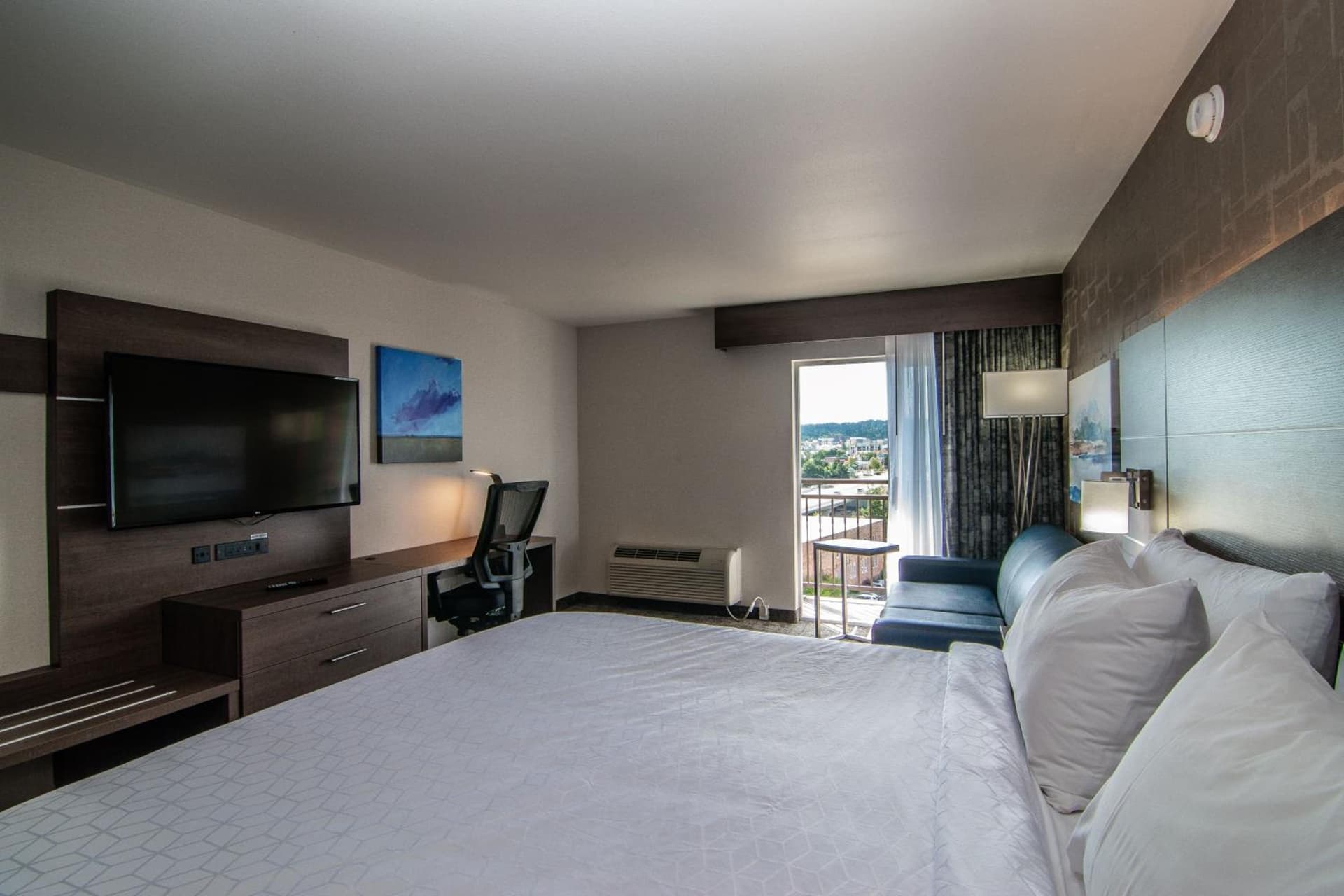 Holiday Inn Express Spokane-Downtown by IHG gallery photo in Spokane, WA — image 35