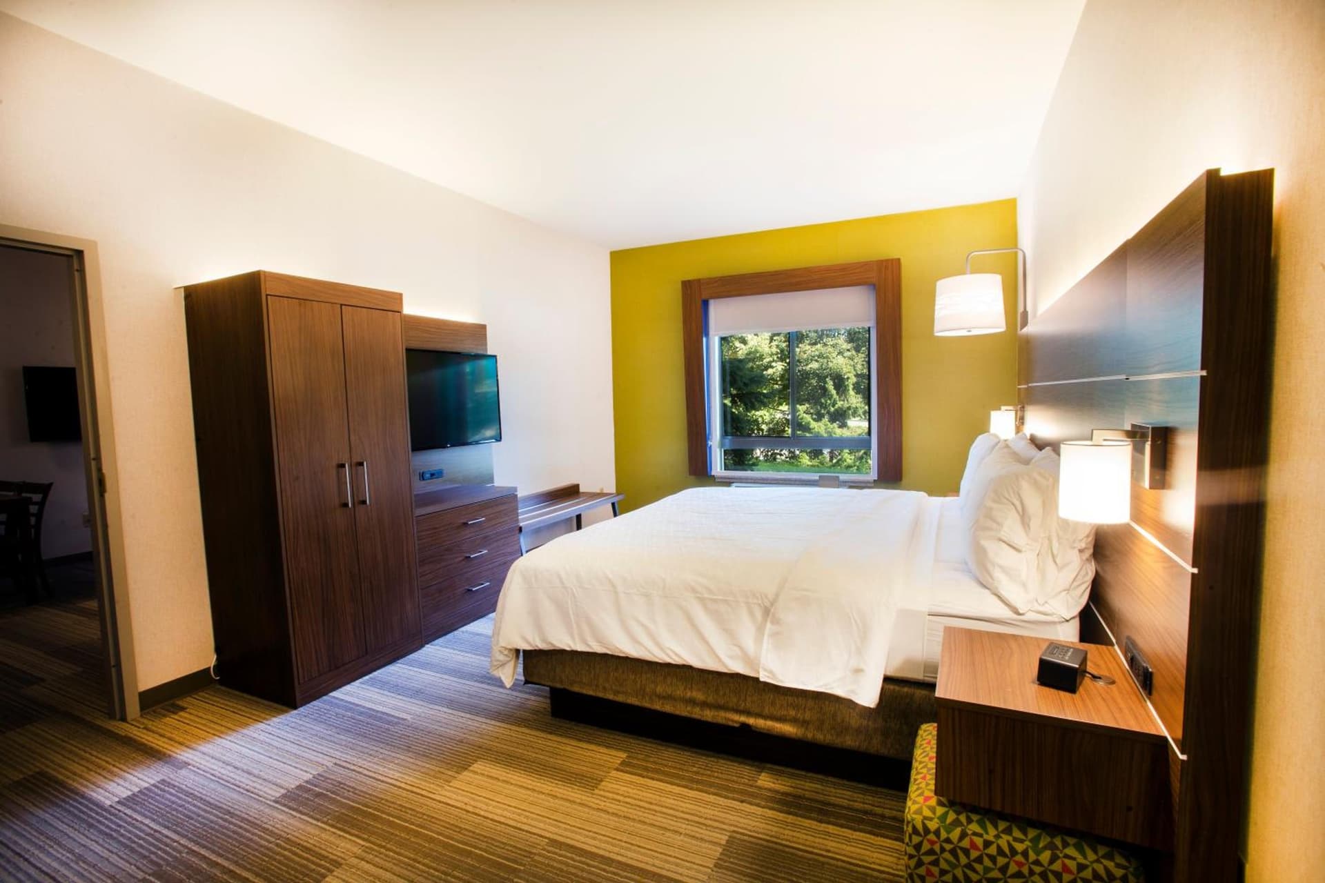 Holiday Inn Express & Suites Bethlehem Airport-Allentown Area gallery photo in Bethlehem, PA — image 41