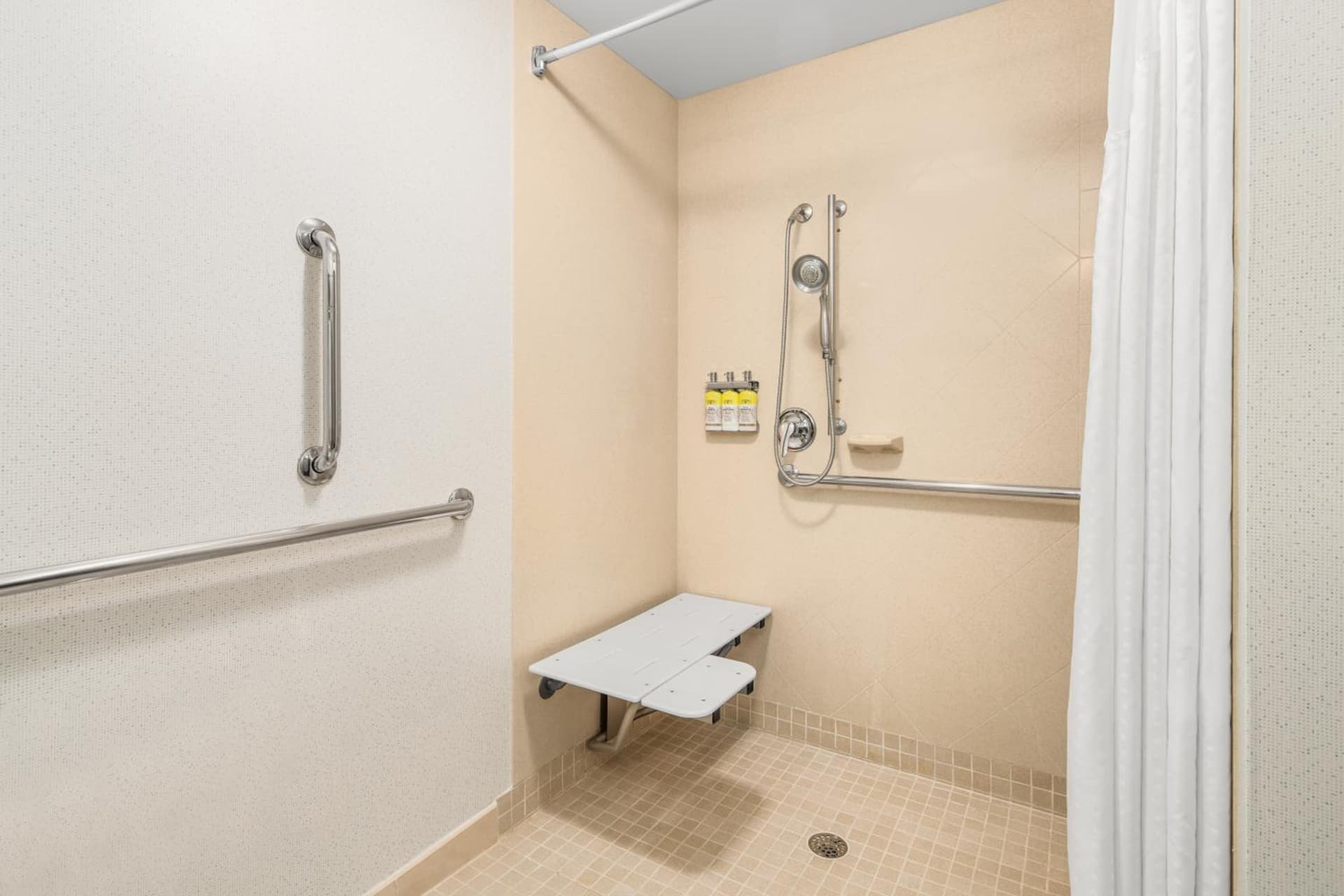 Holiday Inn Express & Suites Wilmington-Newark by IHG gallery photo in Newark, DE — image 41