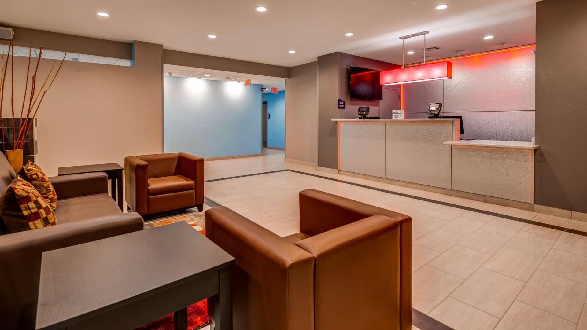 SureStay Plus Hotel by Best Western Humble property views in Humble, TX — gallery photo 3