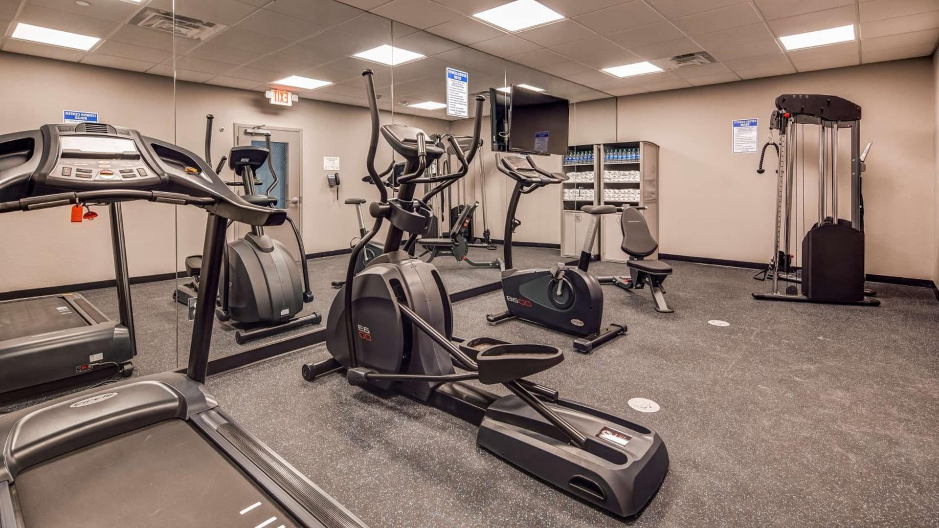 SureStay Plus Hotel by Best Western Humble gallery photo in Humble, TX — image 15