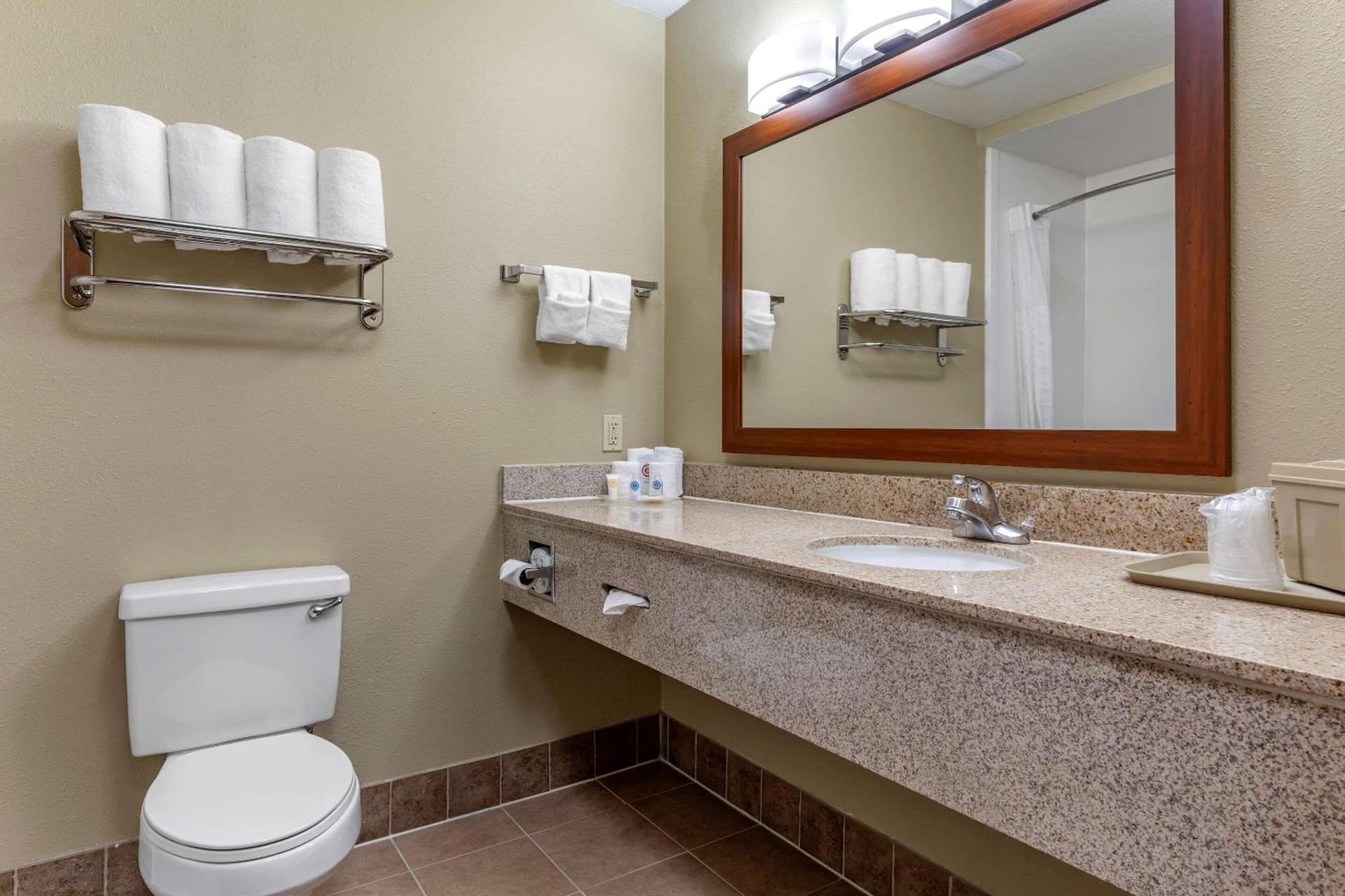 Comfort Suites Waco Near University Area gallery photo in Waco, TX — image 27