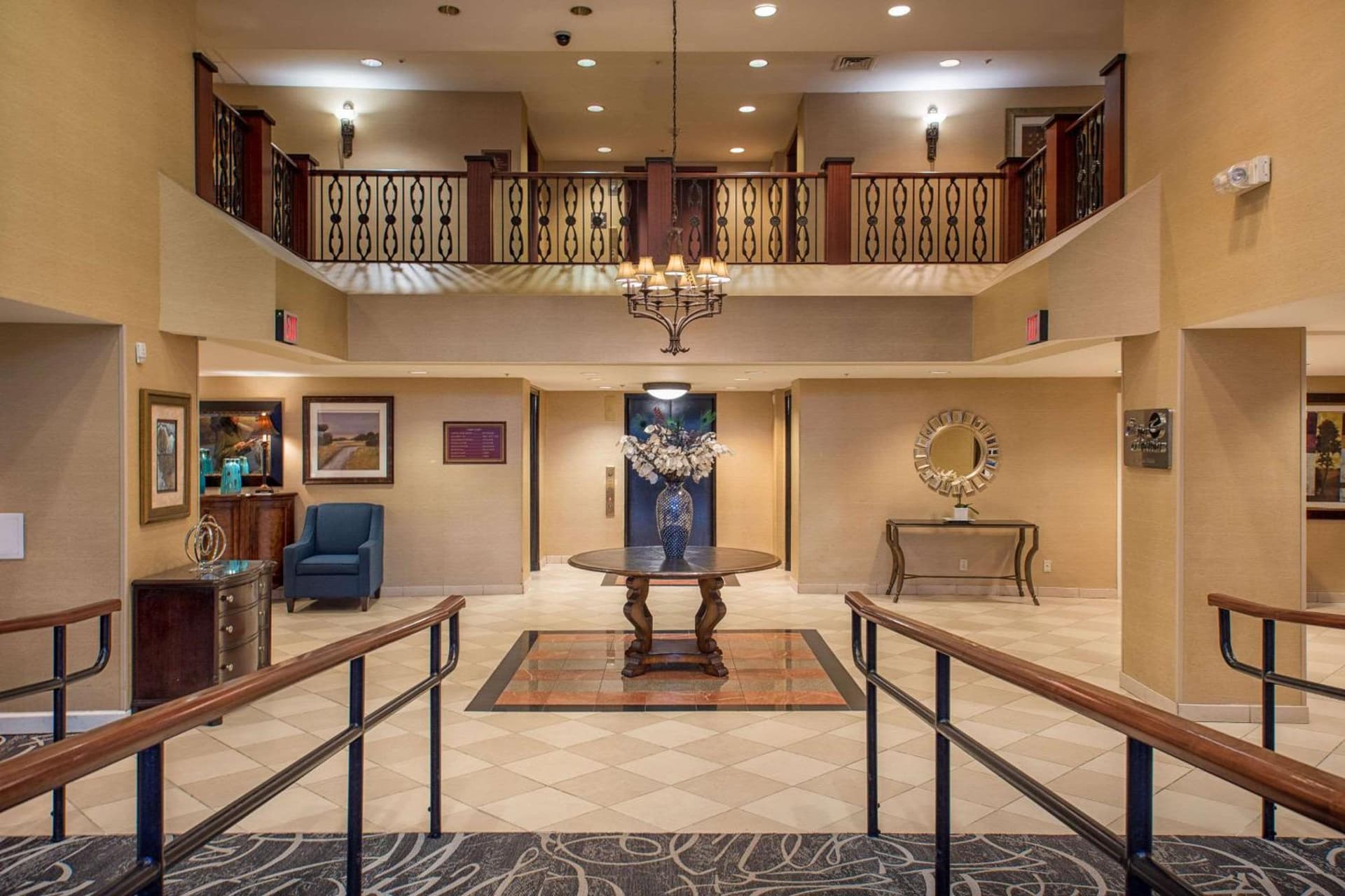 Clarion Collection Hotel Arlington Court Suites gallery photo in Arlington, VA — image 60