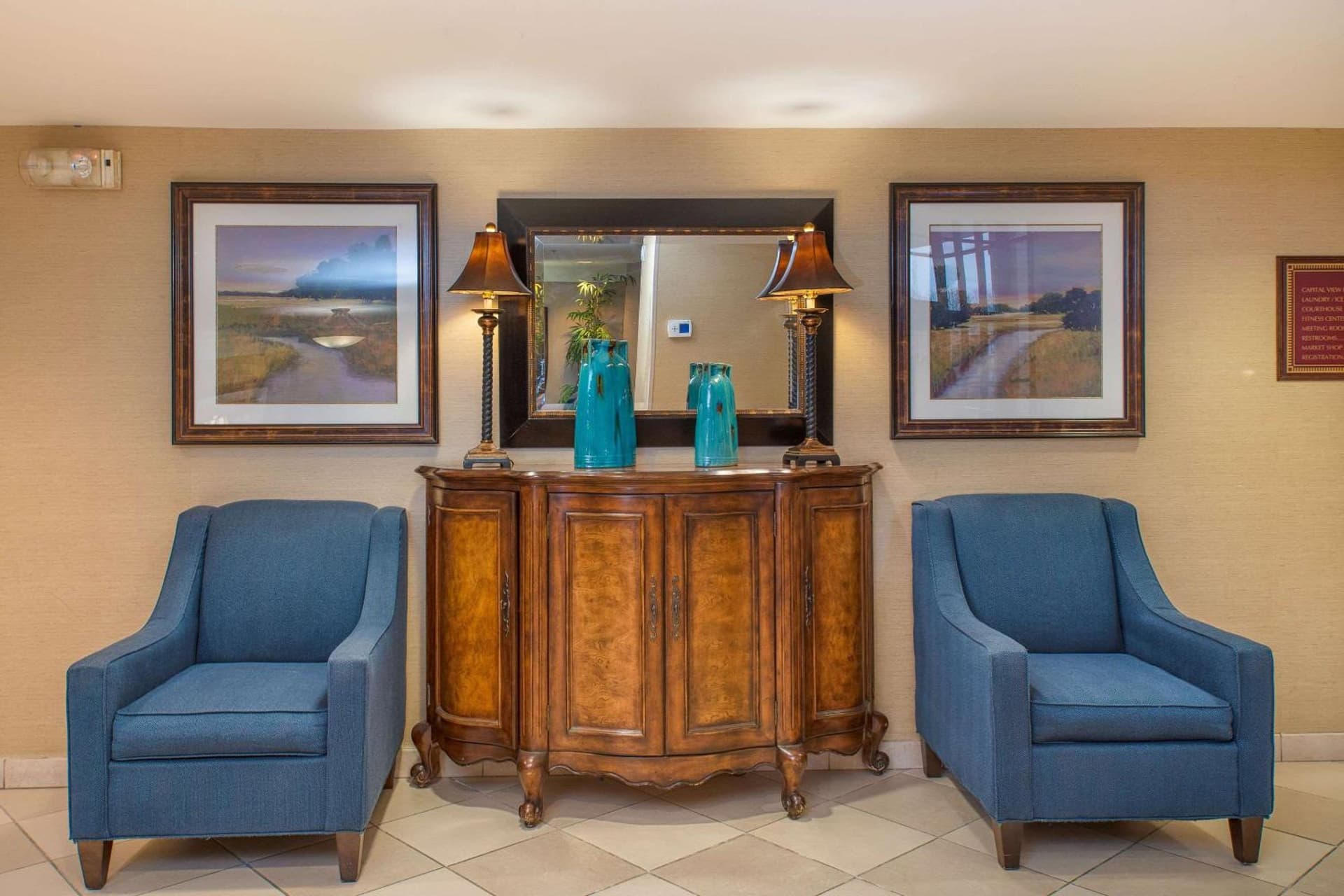 Clarion Collection Hotel Arlington Court Suites property views in Arlington, VA — gallery photo 3