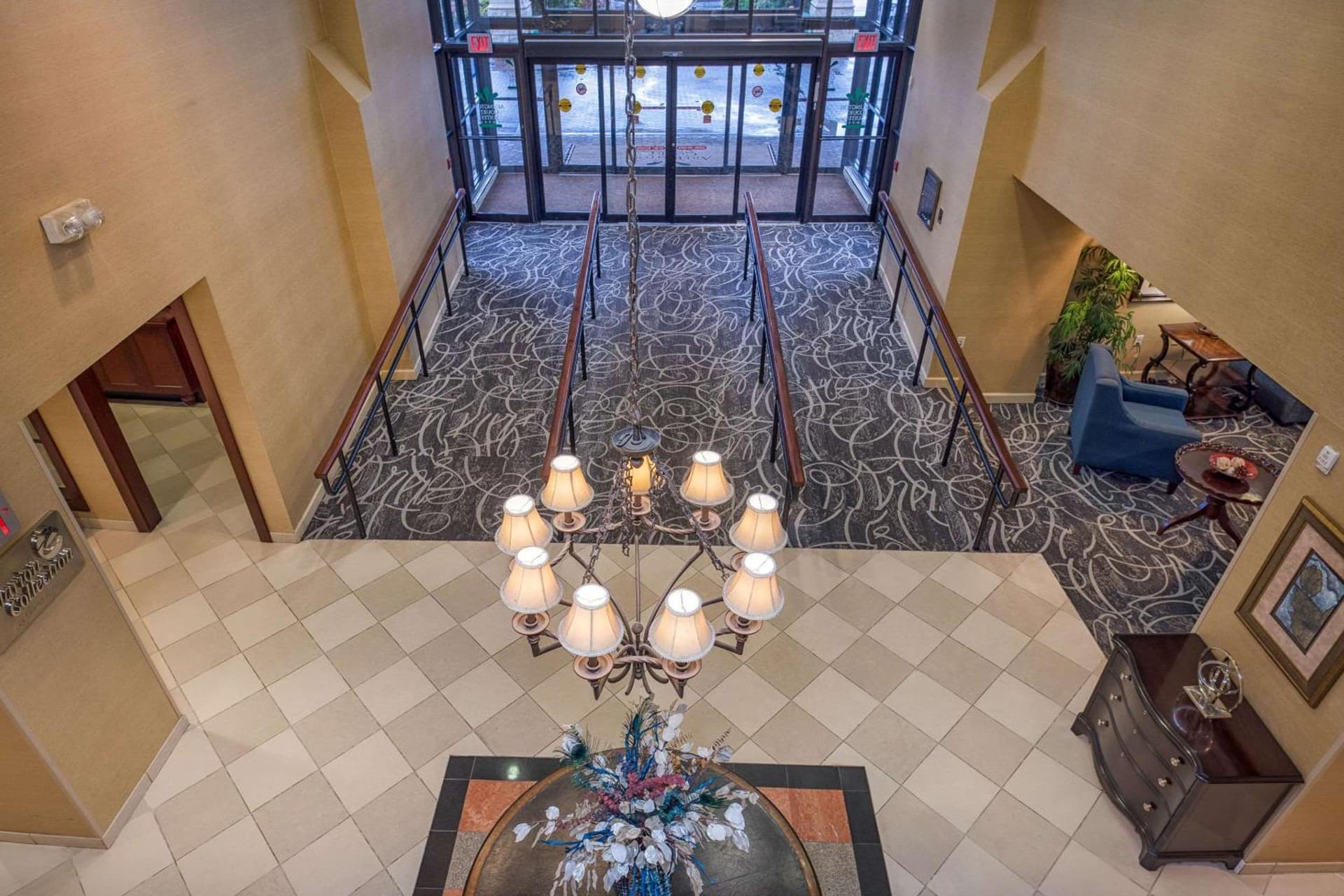 Clarion Collection Hotel Arlington Court Suites gallery photo in Arlington, VA — image 18