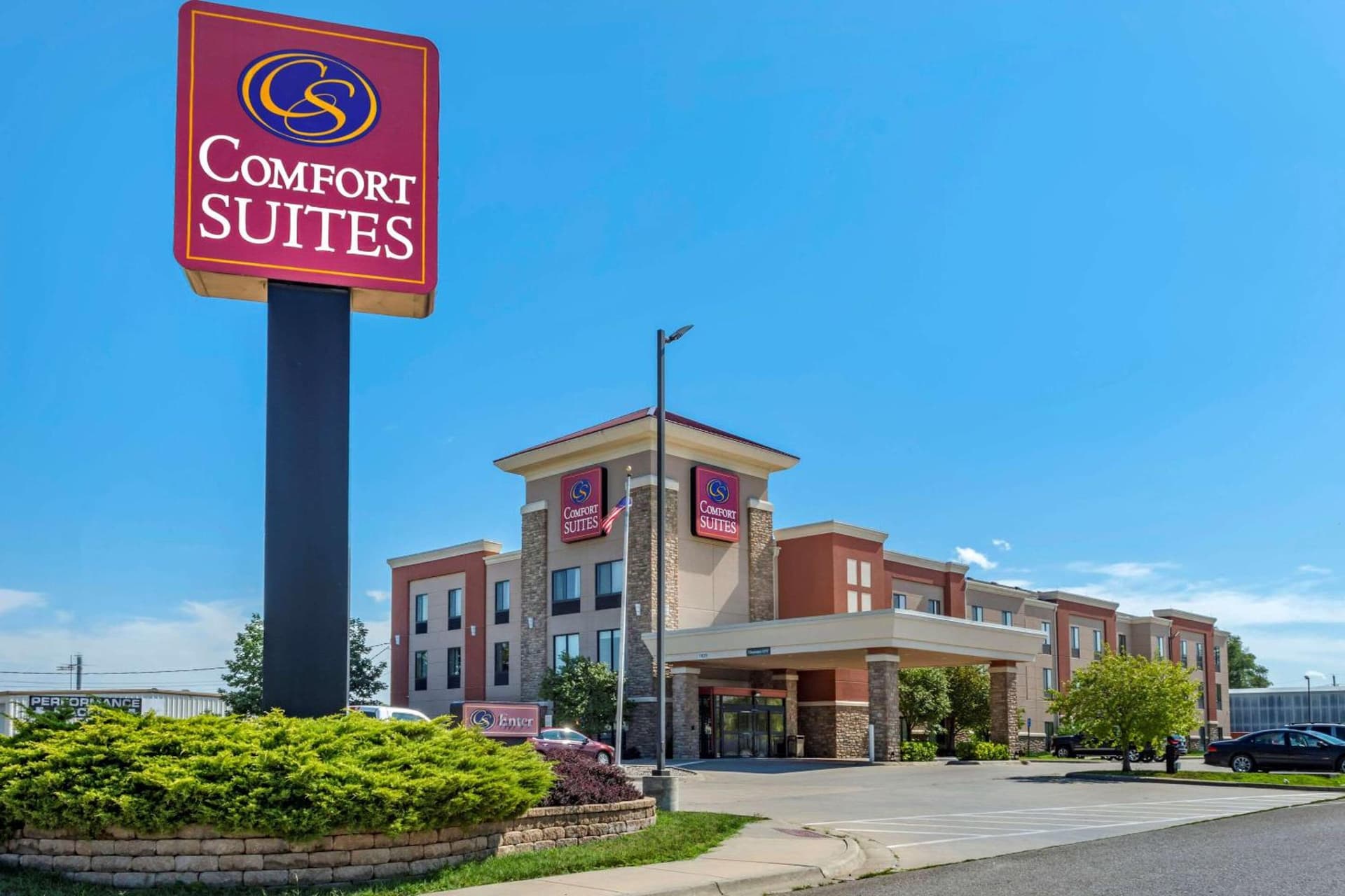 Comfort Suites Manhattan interior in Manhattan, KS — gallery photo 2