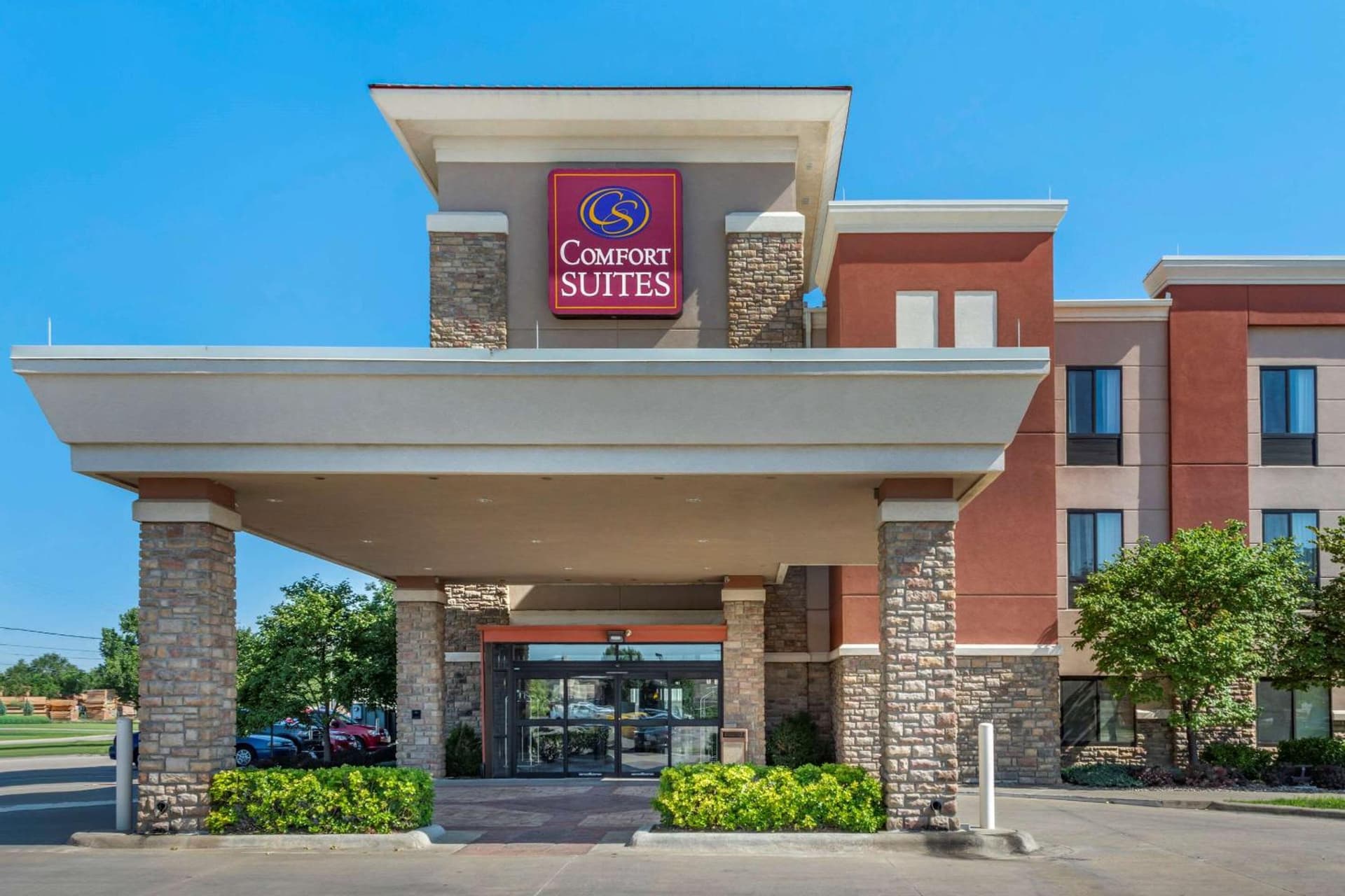 Comfort Suites Manhattan featured exterior or lobby in Manhattan, KS — similar hotel