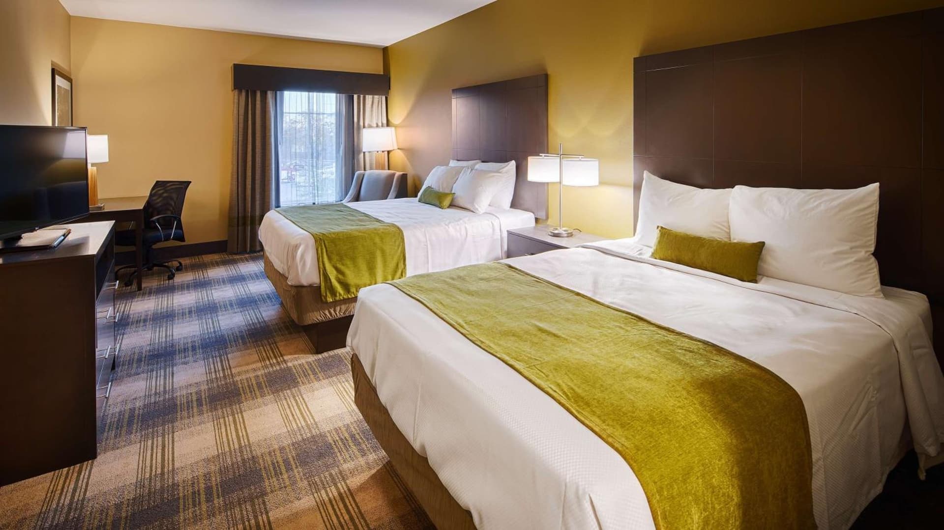 Best Western Plus New Orleans Airport Hotel interior in Kenner, LA — gallery photo 2