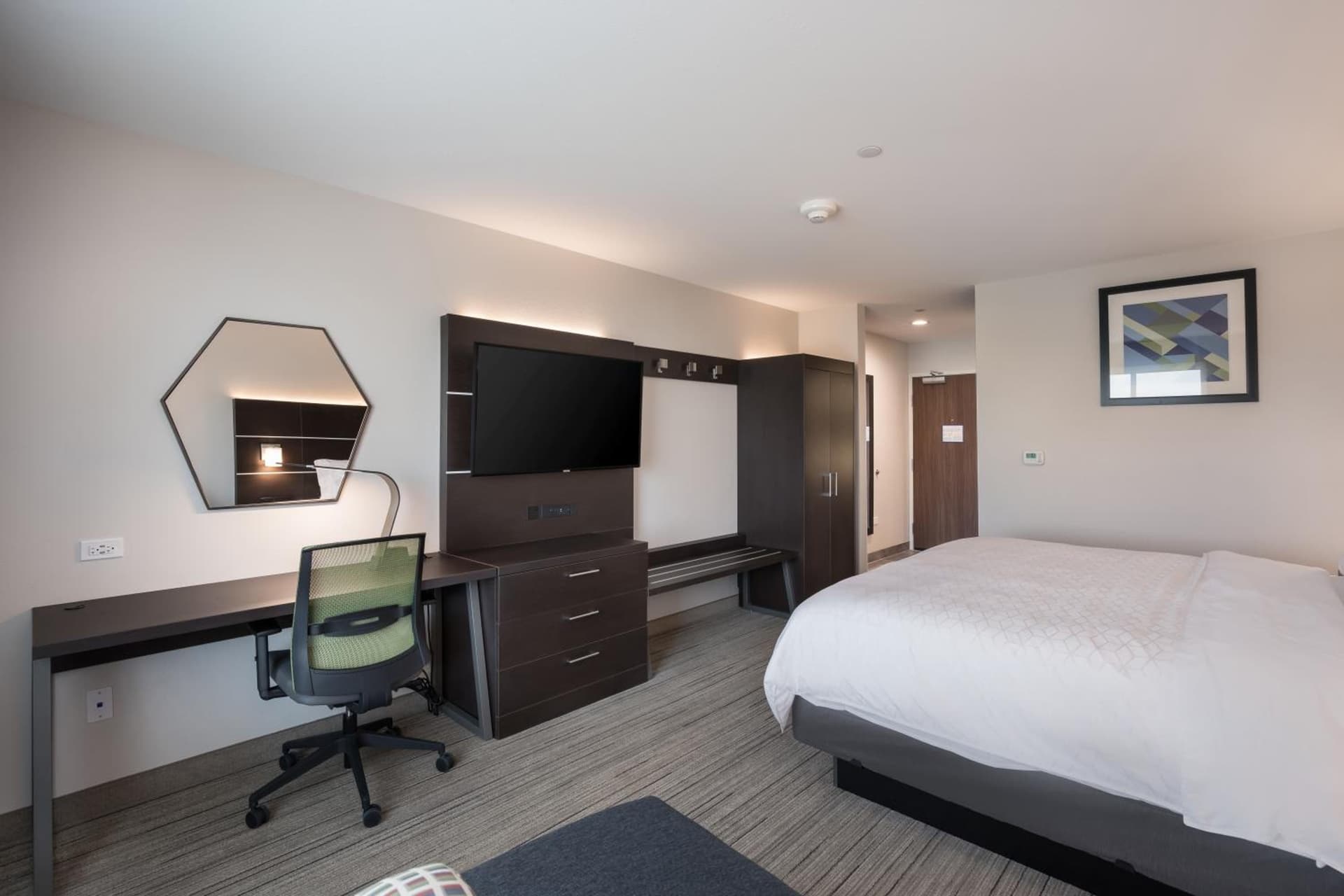 Holiday Inn Express & Suites Chicago - Hoffman Estates by IHG gallery photo in Hoffman Estates, IL — image 55
