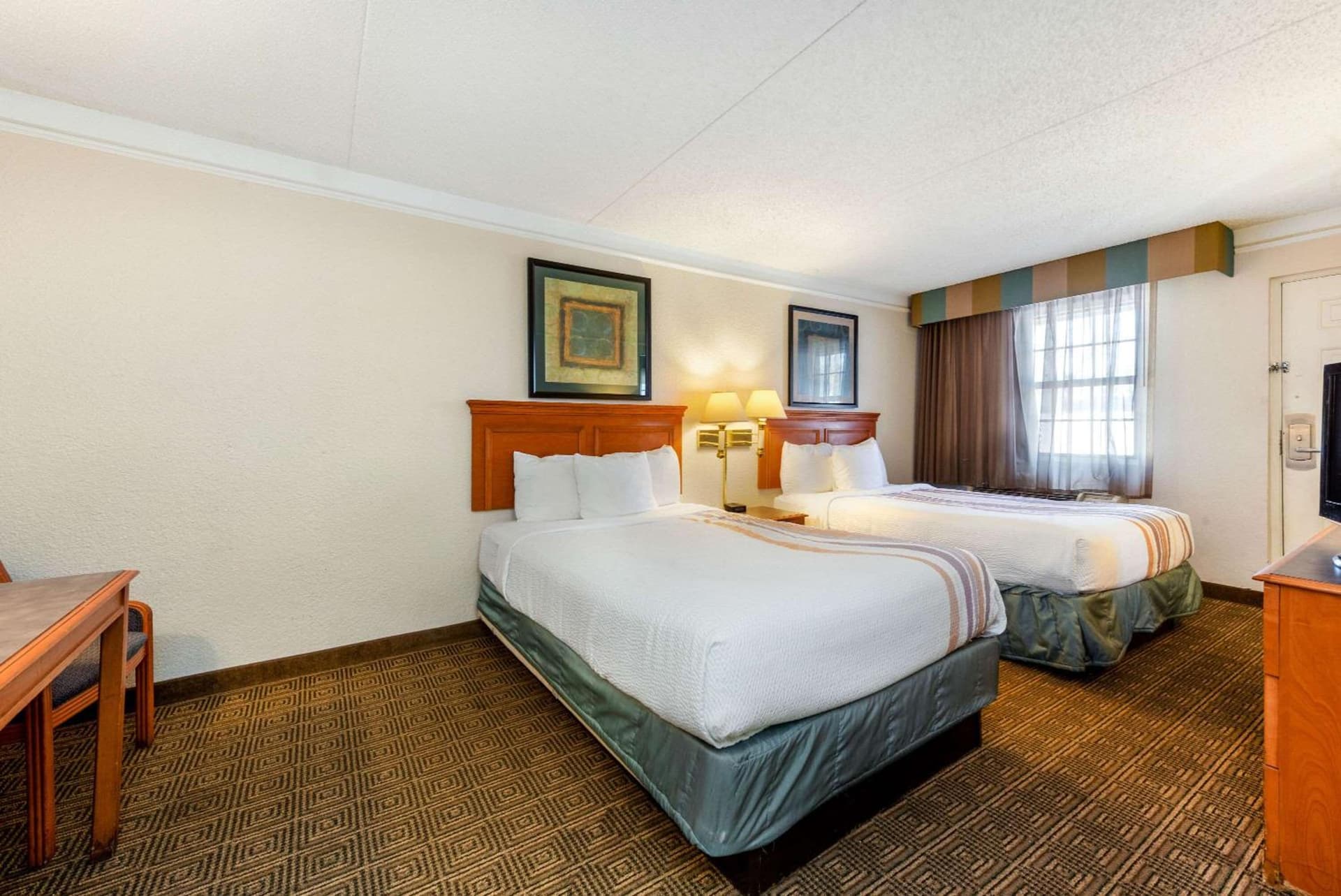 La Quinta Inn by Wyndham Bossier City interior in Bossier City, LA — gallery photo 2
