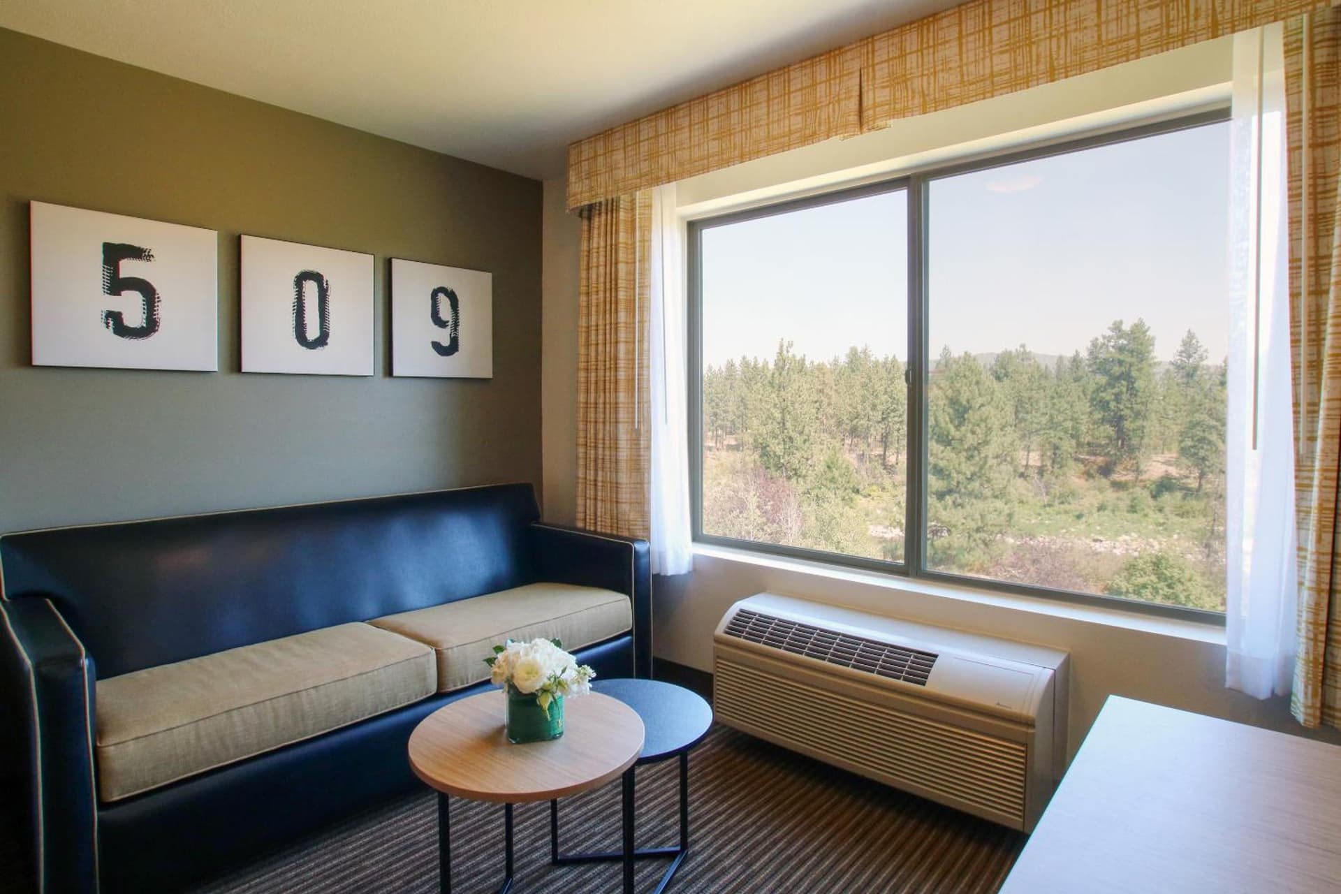 Oxford Suites Spokane Valley gallery photo in Spokane Valley, WA — image 30