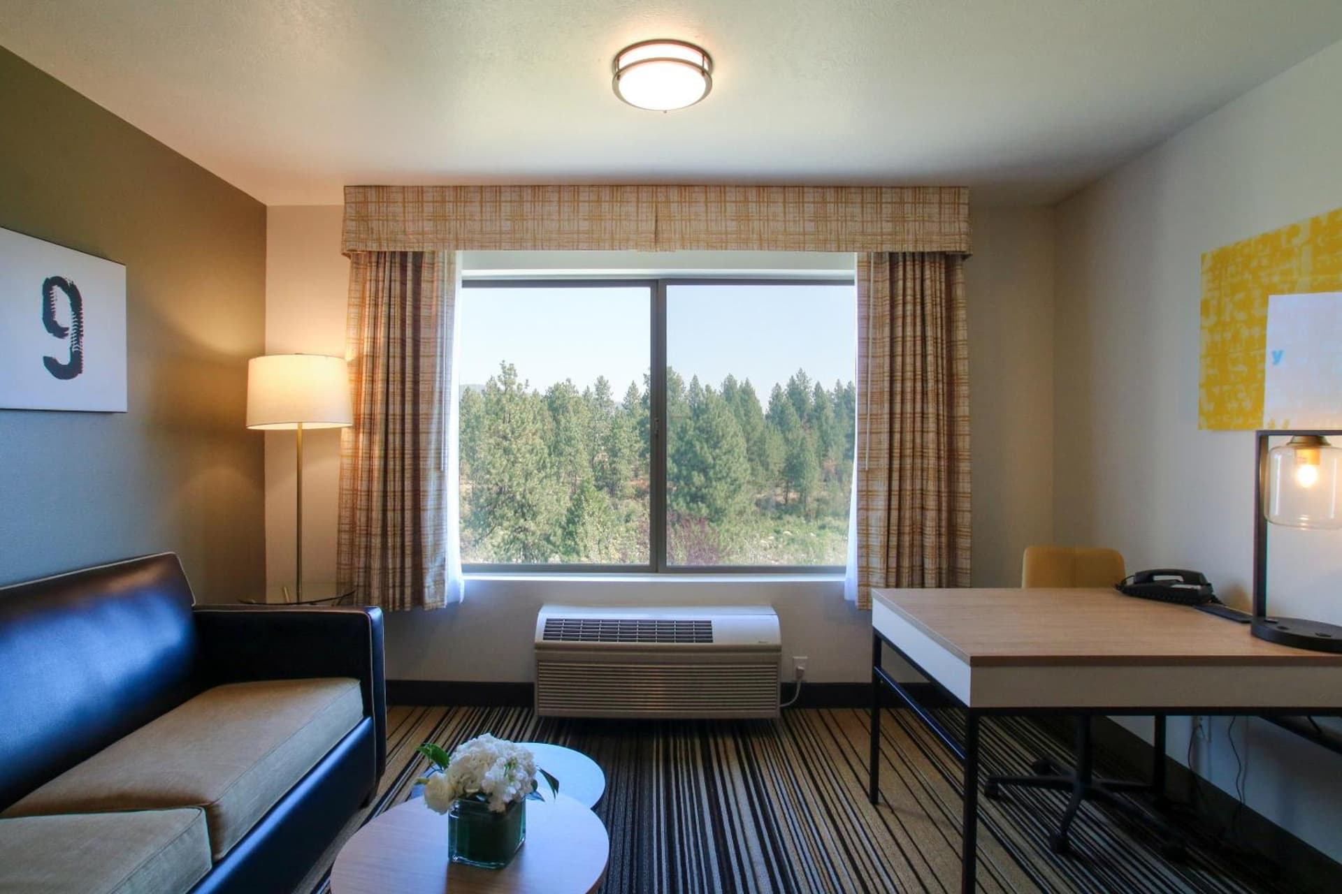 Oxford Suites Spokane Valley gallery photo in Spokane Valley, WA — image 23