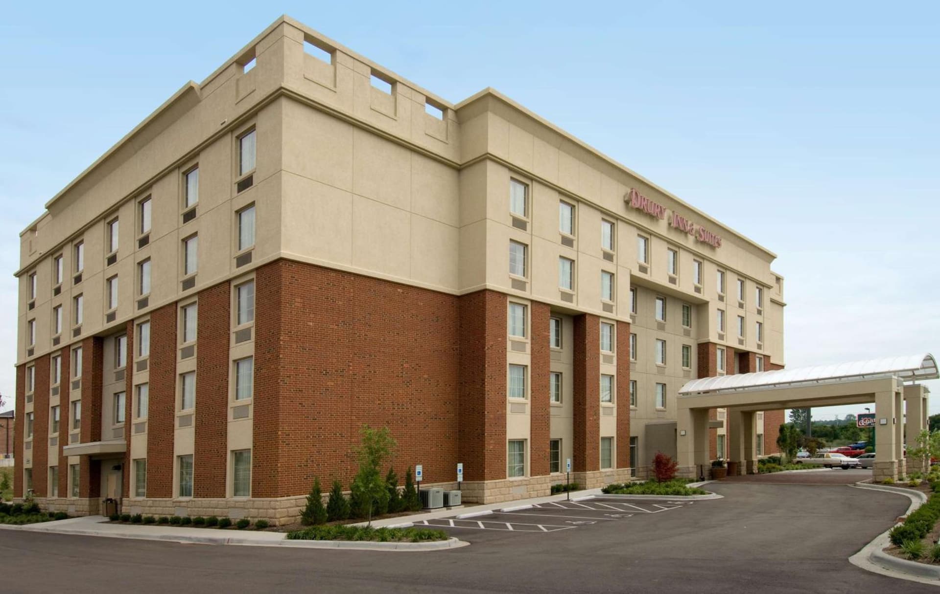 Drury Inn & Suites Middletown Franklin featured exterior or lobby in Middletown, OH — similar hotel