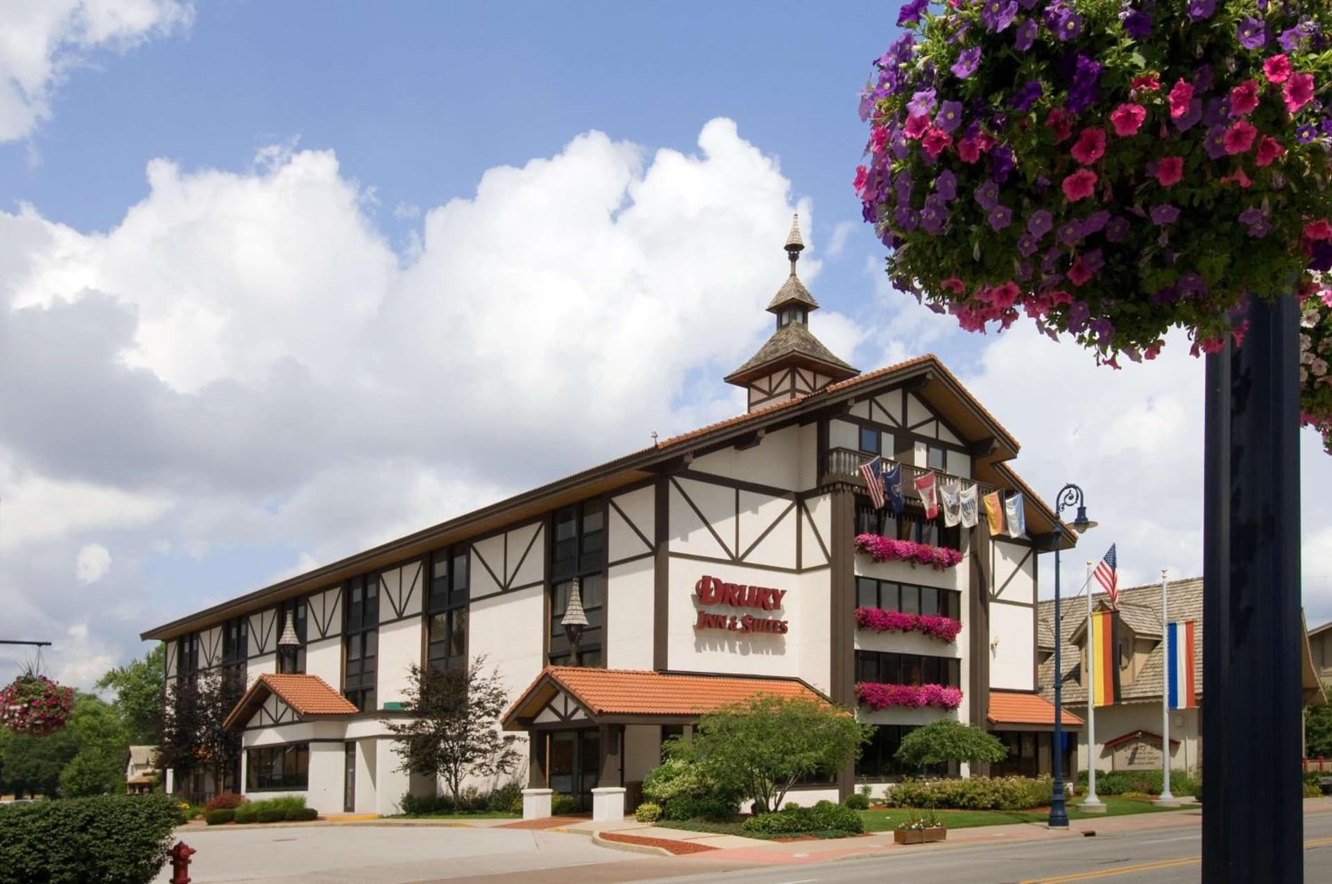 Drury Inn & Suites Frankenmuth featured exterior or lobby in Frankenmuth, MI — similar hotel