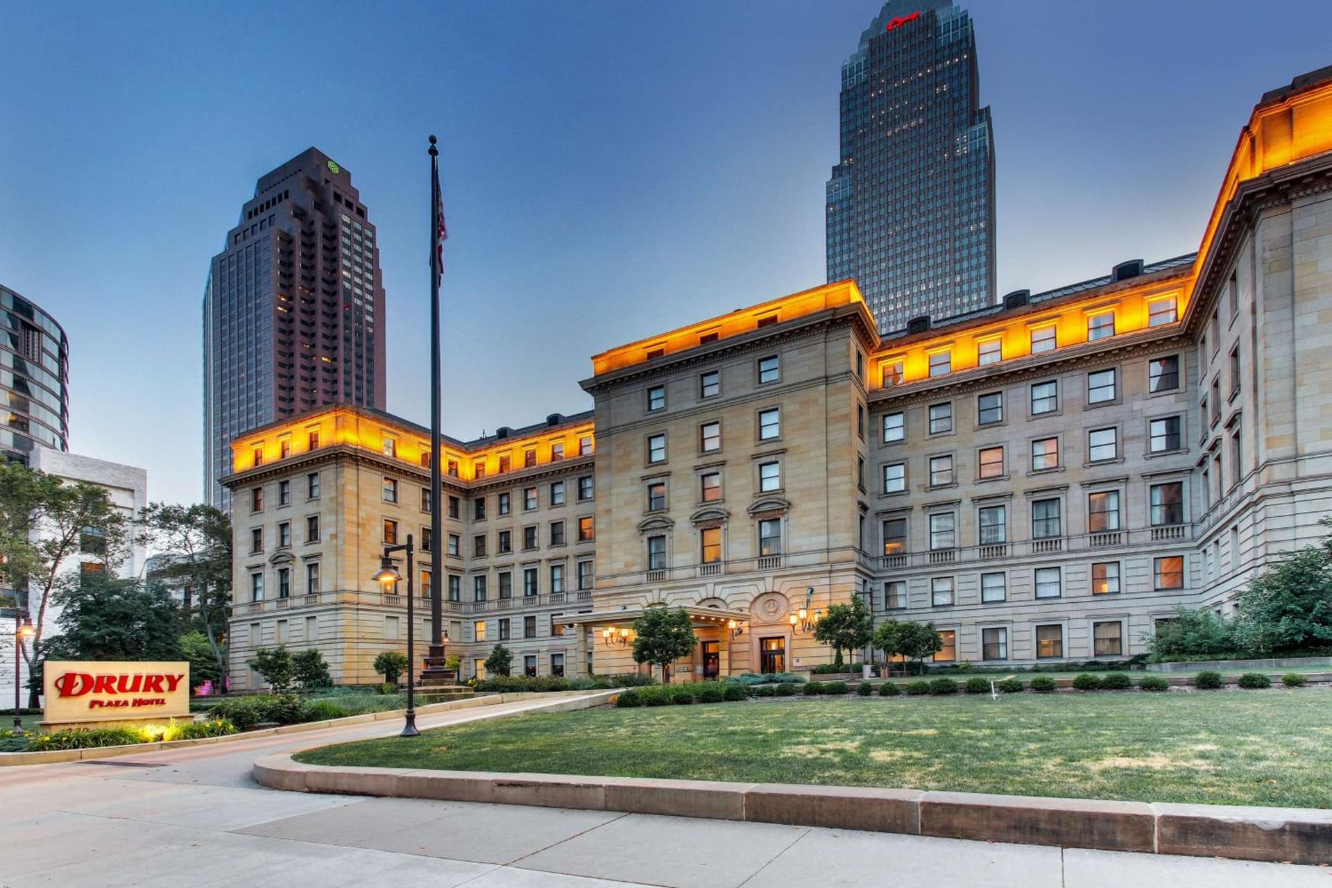 Drury Plaza Hotel Cleveland Downtown — hotel in Cleveland, Ohio