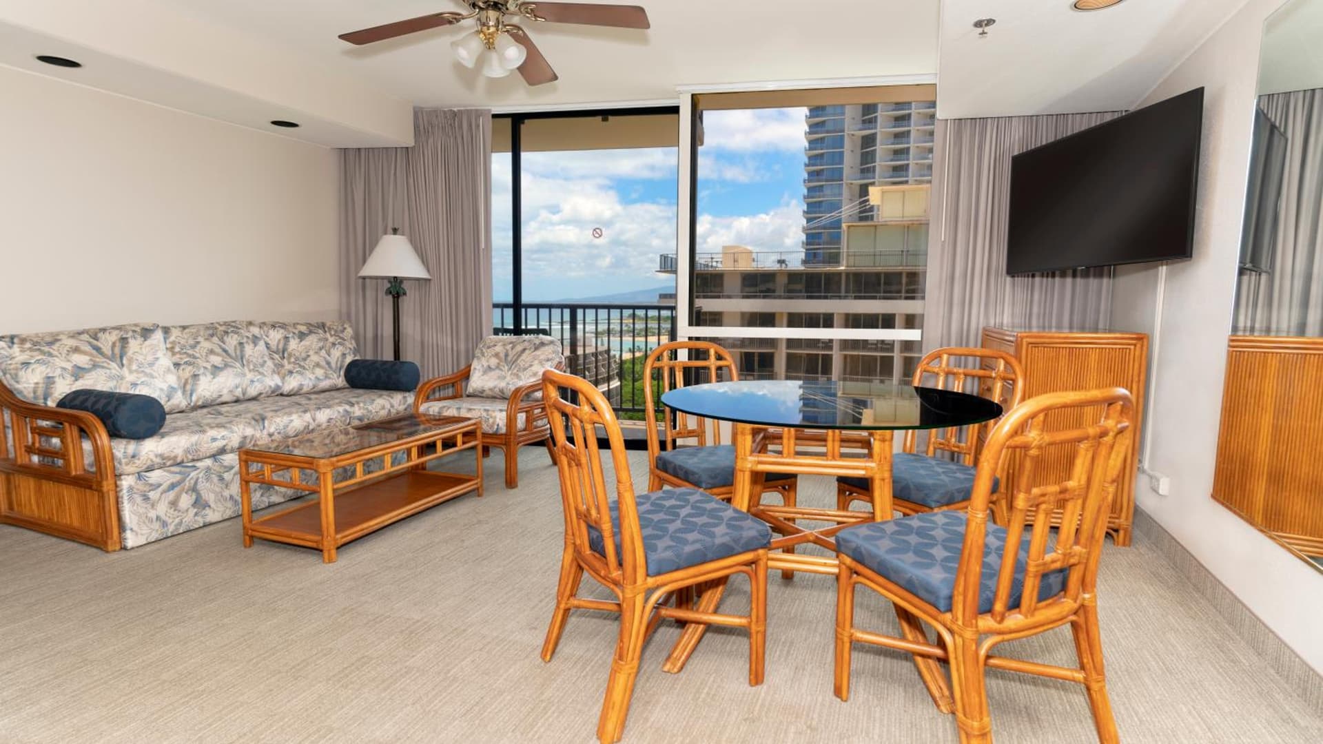 The Imperial Hawaii Resort gallery photo in Honolulu, HI — image 23