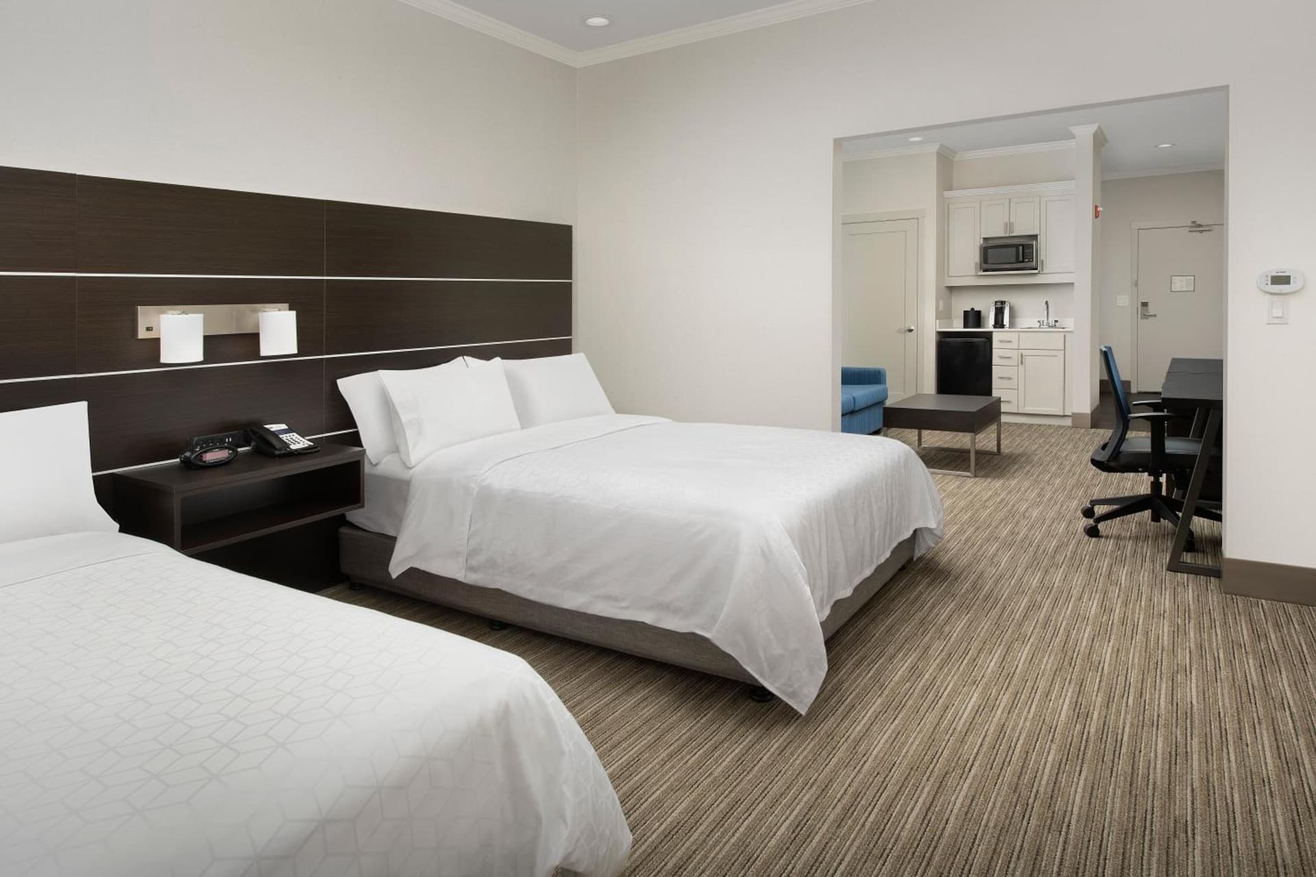 Holiday Inn Express Hotel & Suites Puyallup (Tacoma Area) by IHG gallery photo in Puyallup, WA — image 20