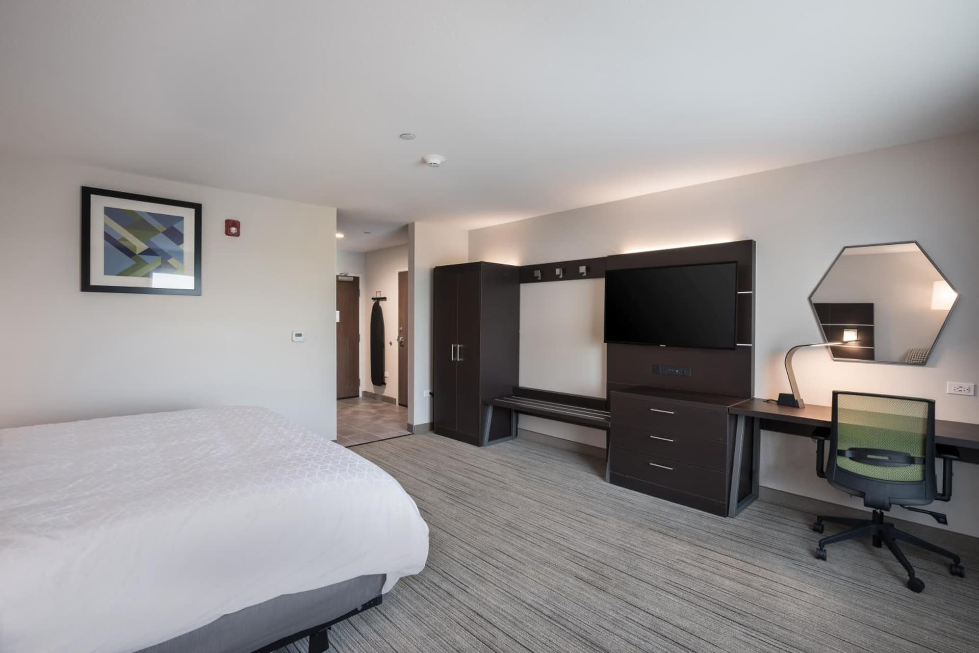 Holiday Inn Express & Suites Chicago - Hoffman Estates by IHG gallery photo in Hoffman Estates, IL — image 19