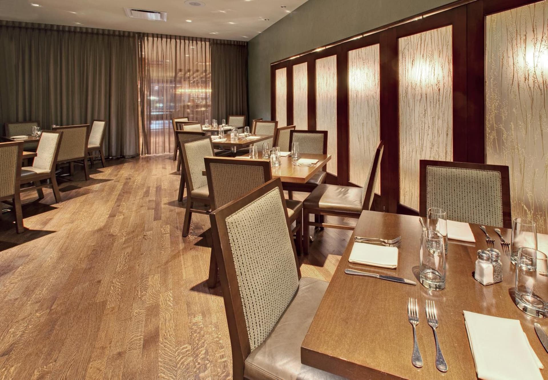 Crowne Plaza Hotel Glen Ellyn/Lombard by IHG gallery photo in Glen Ellyn, IL — image 39