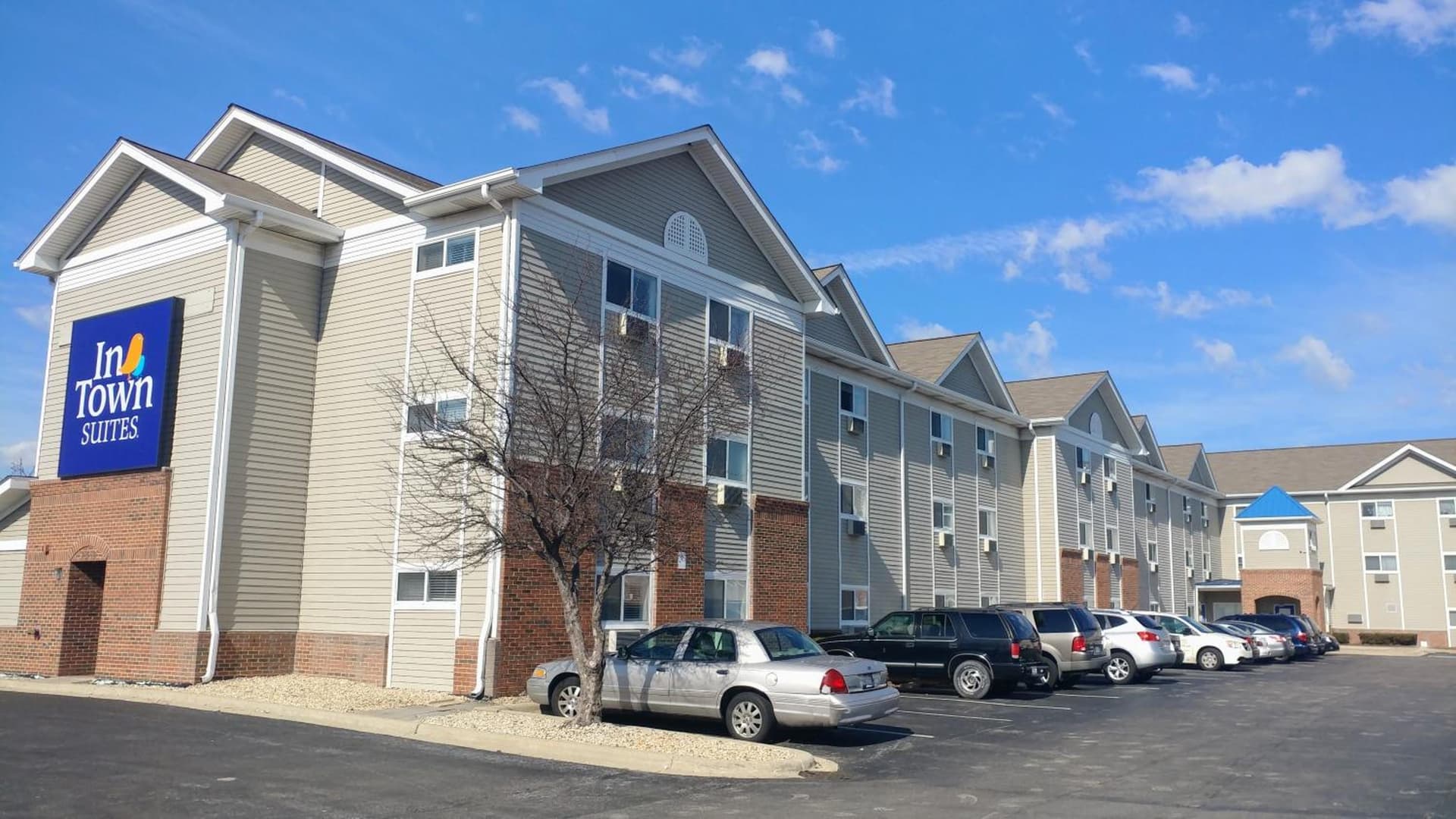 InTown Suites Extended Stay Chicago IL - Downers Grove featured exterior or lobby in Downers Grove, IL — similar hotel