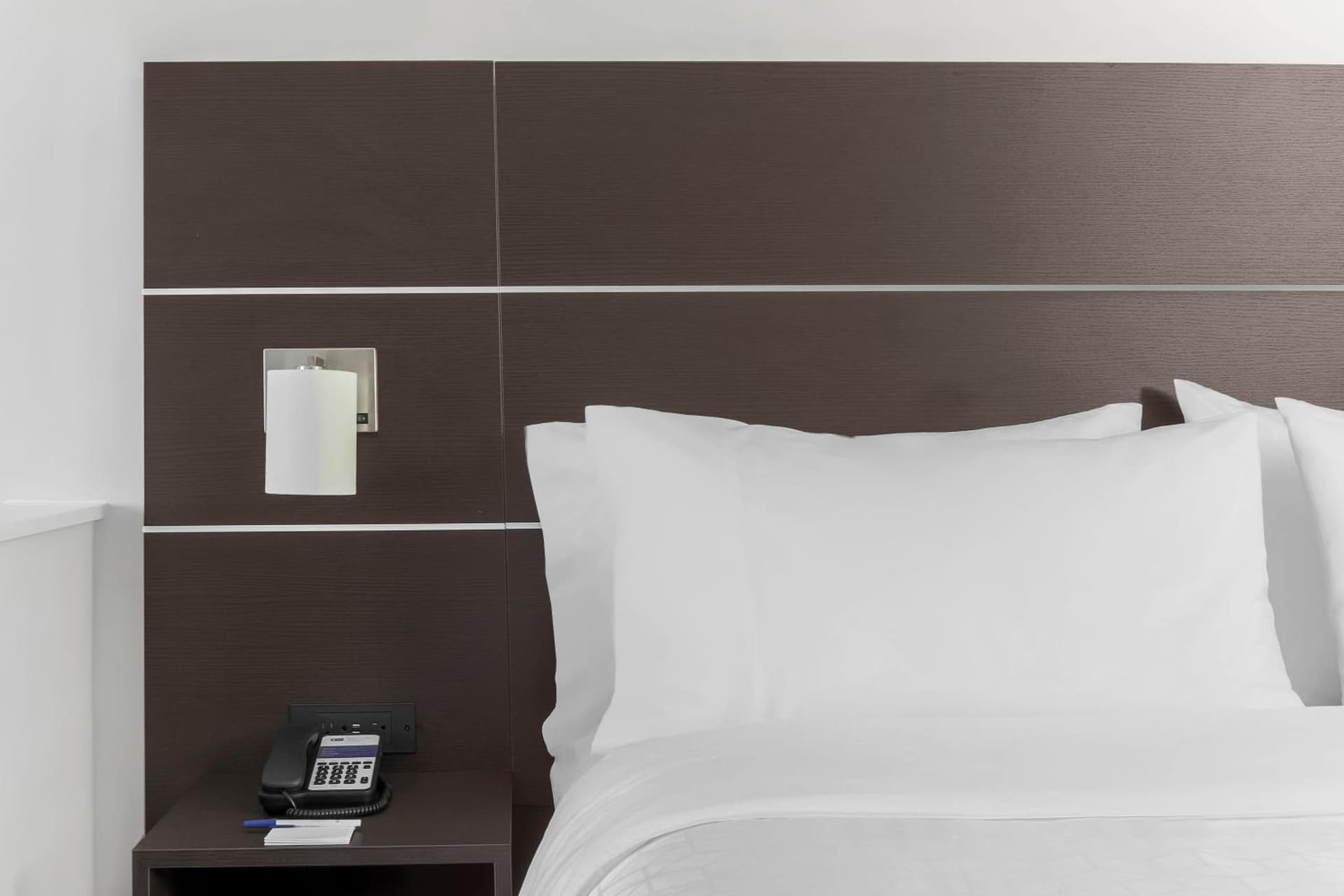 Holiday Inn Express & Suites Chicago O'Hare Airport by IHG gallery photo in Des Plaines, IL — image 38
