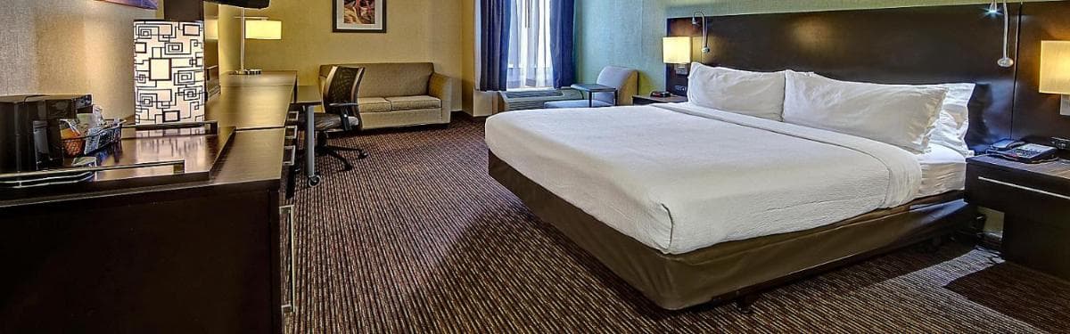 Clarion Hotel & Suites Conference Center Memphis Airport interior in Memphis, TN — gallery photo 2