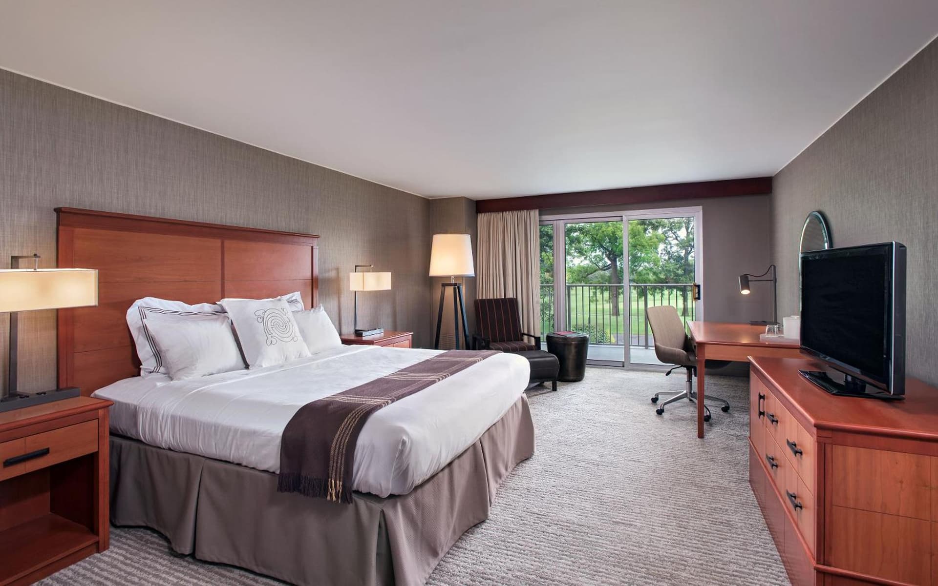 Eaglewood Resort & Spa gallery photo in Itasca, IL — image 43