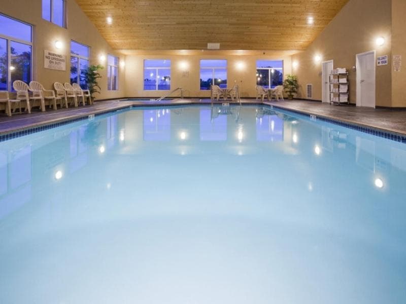 American Inn & Suites interior in Parkers Prairie, MN — gallery photo 2