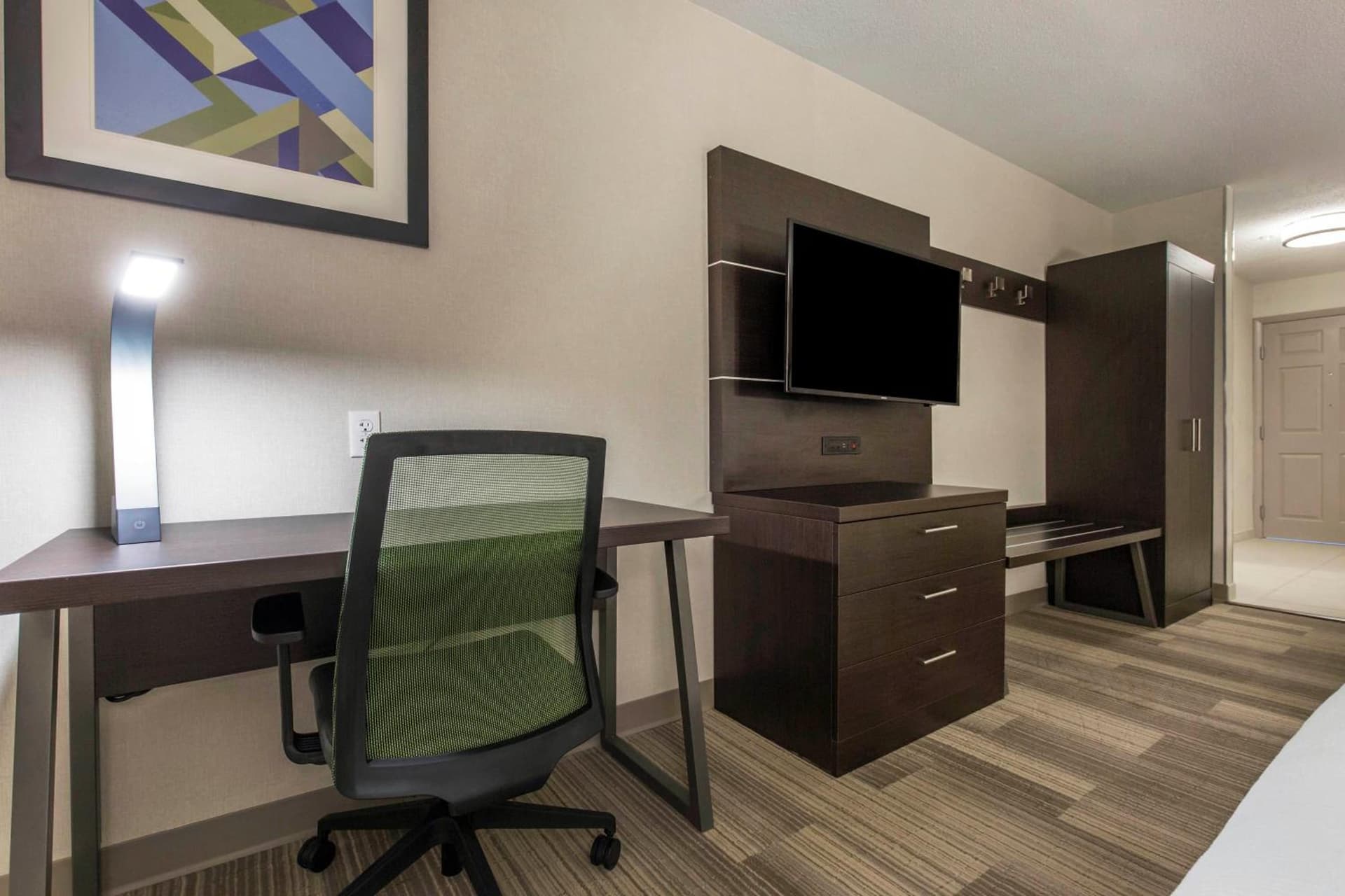 Holiday Inn Express & Suites Chicago West - St Charles by IHG gallery photo in Saint Charles, IL — image 25