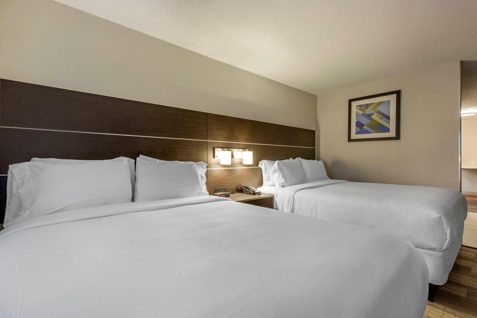 Holiday Inn Express & Suites Chicago West - St Charles by IHG gallery photo in Saint Charles, IL — image 40