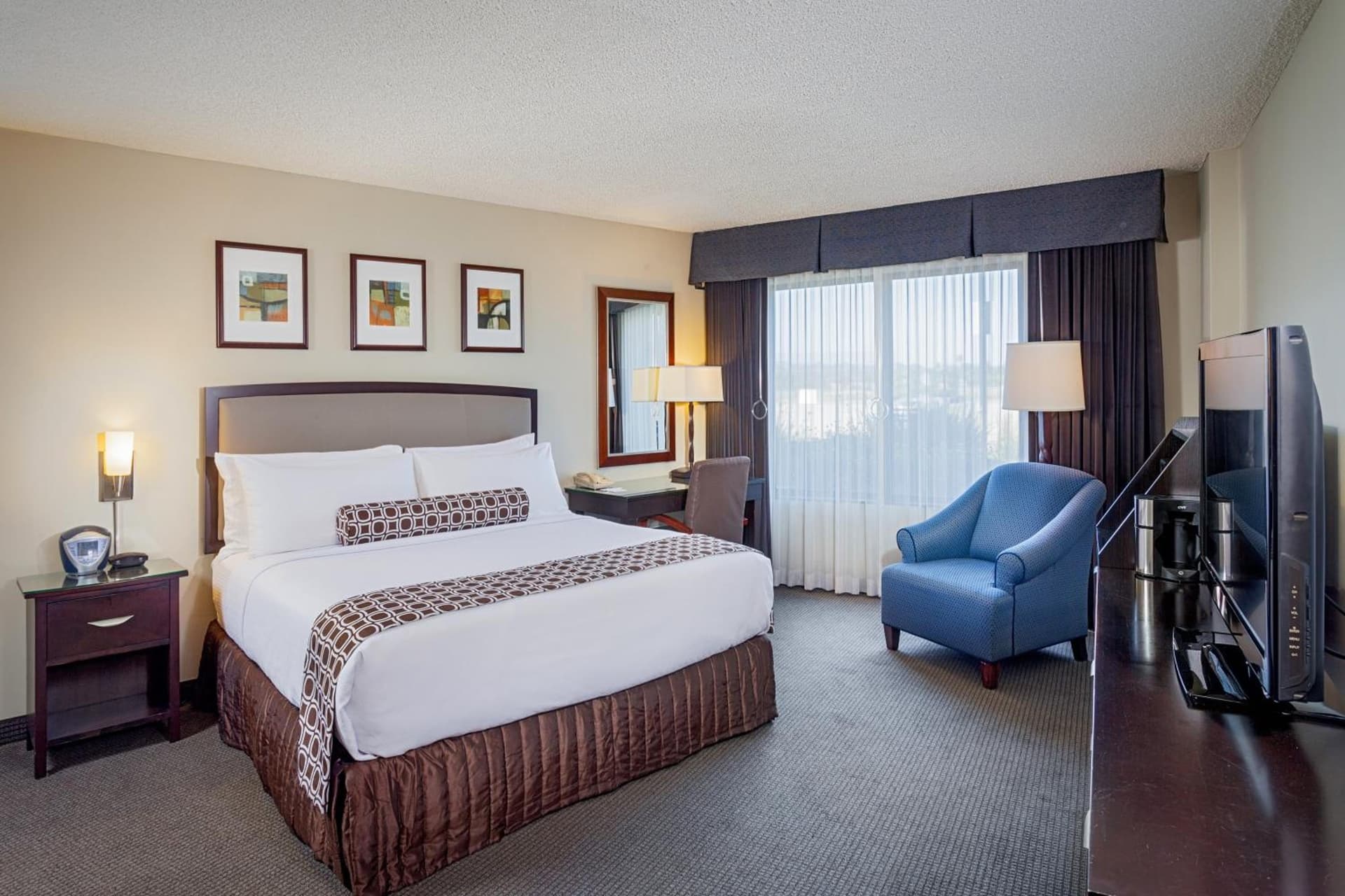 Concord Plaza Hotel gallery photo in Concord, CA — image 19
