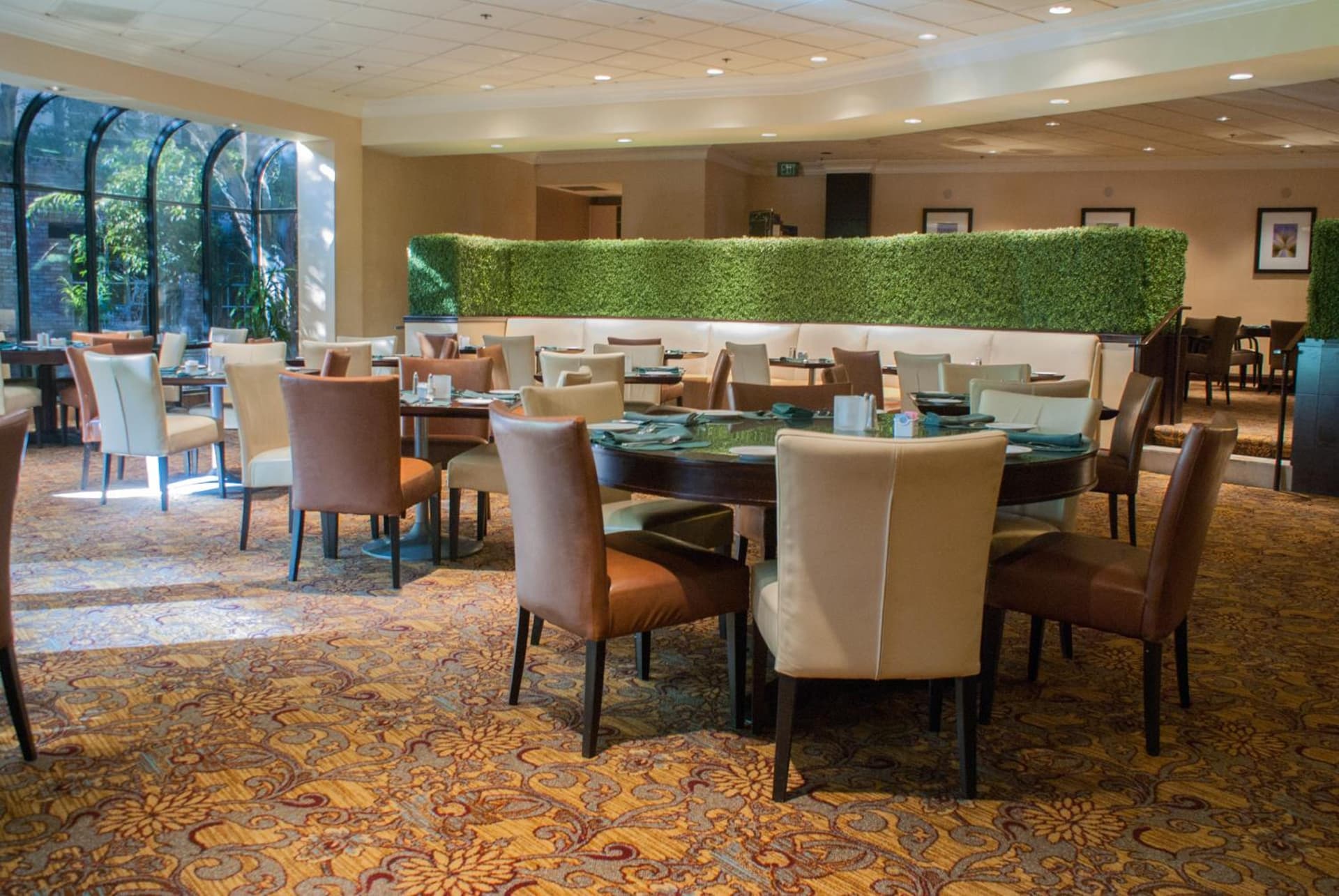 Anaheim Majestic Garden Hotel gallery photo in Anaheim, CA — image 35