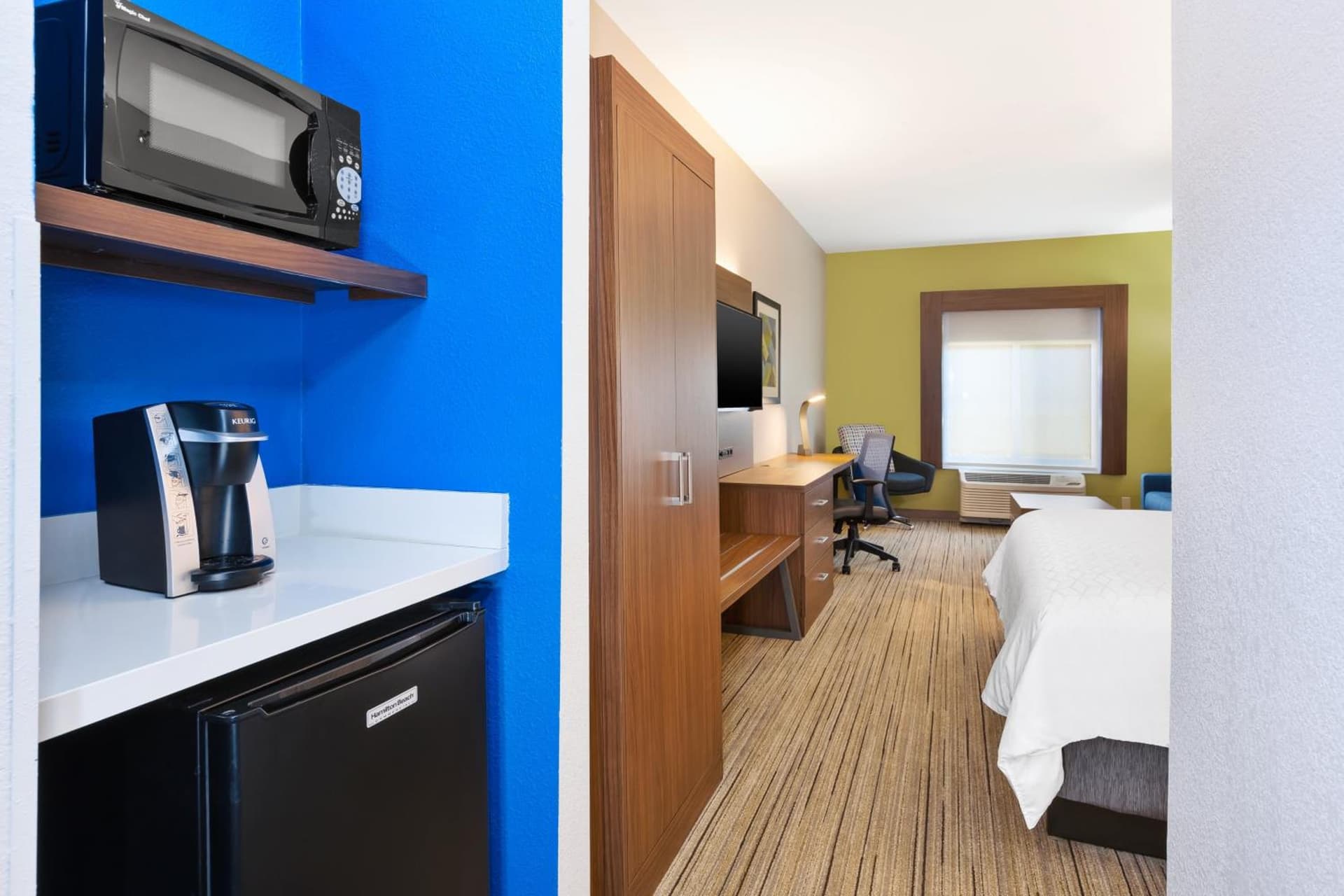 Holiday Inn Express and Suites Three Rivers by IHG gallery photo in Three Rivers, MI — image 20