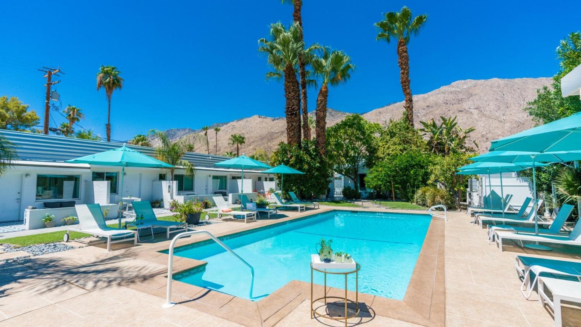 BelleVue Oasis - Adults Only interior in Palm Springs, CA — gallery photo 2