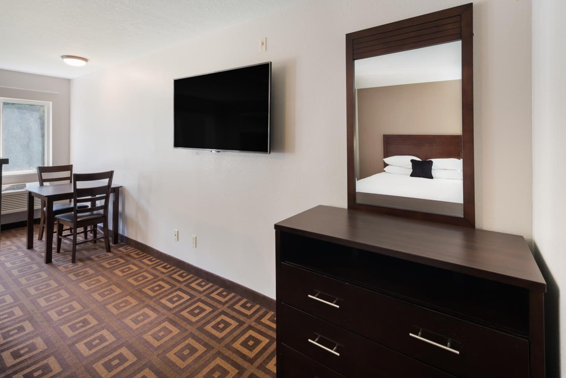 Quality Inn & Suites Kennewick Tri-Cities gallery photo in Kennewick, WA — image 27