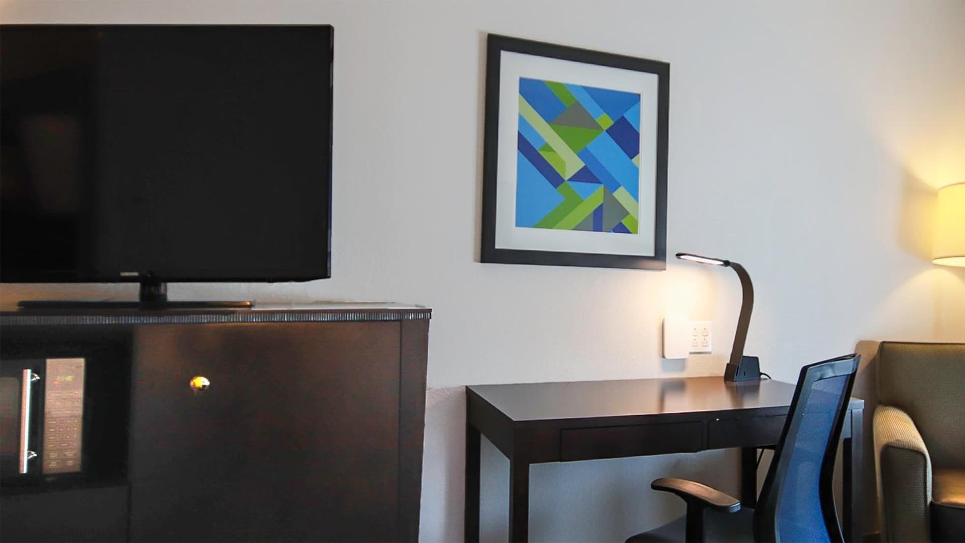 Holiday Inn Express & Suites Ironton by IHG gallery photo in Ironton, OH — image 77